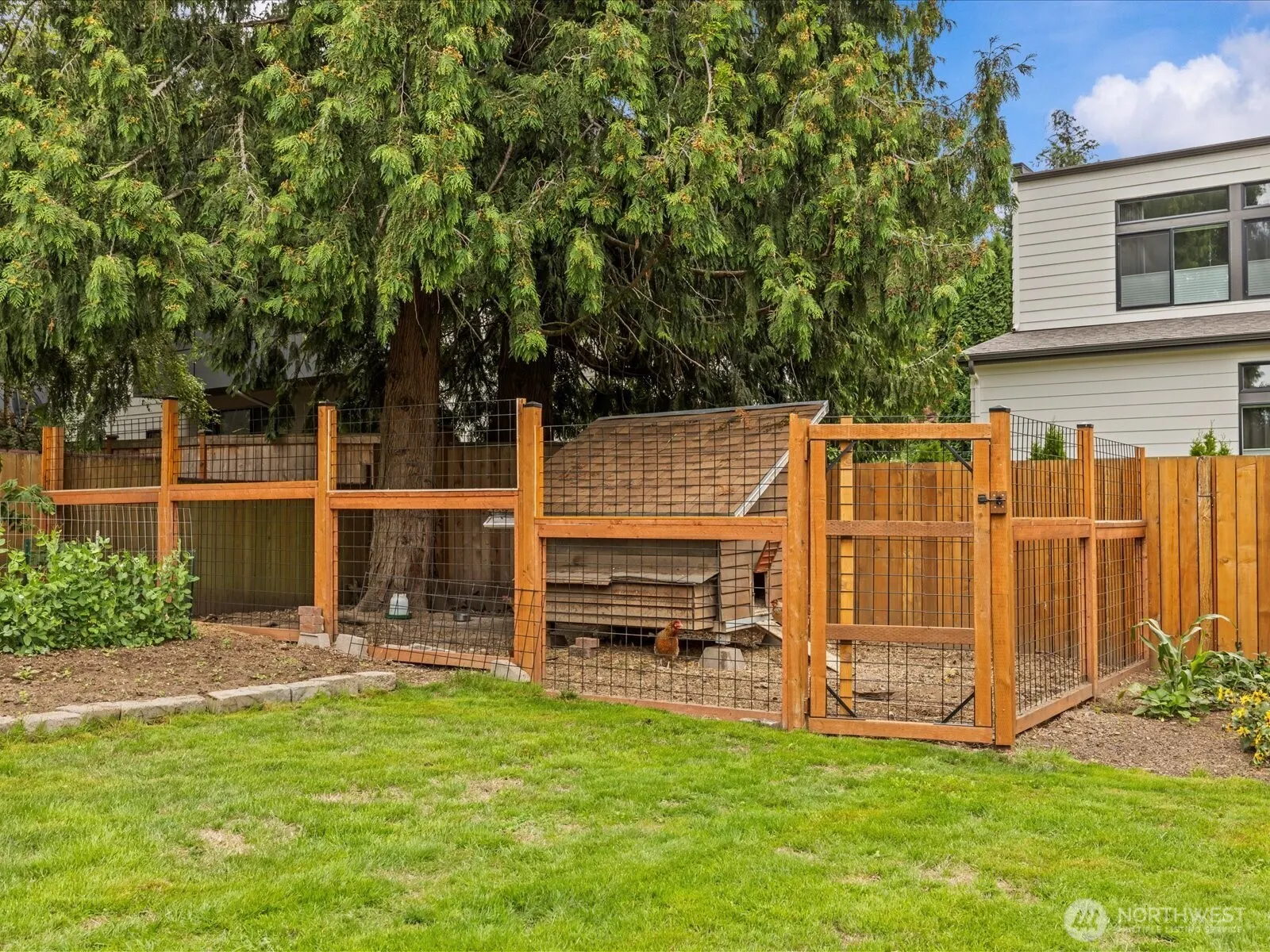 6202 120th Avenue NE, Kirkland, WA 98033-8415