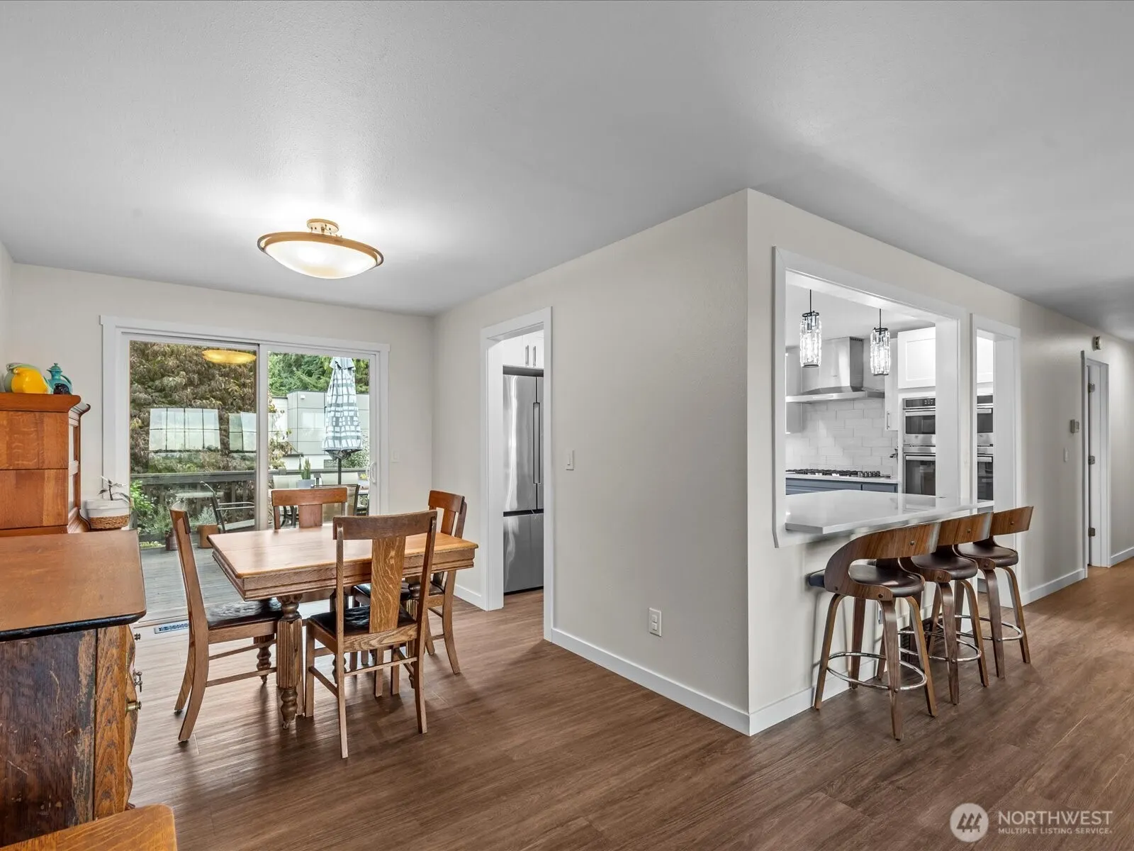 6202 120th Avenue NE, Kirkland, WA 98033-8415