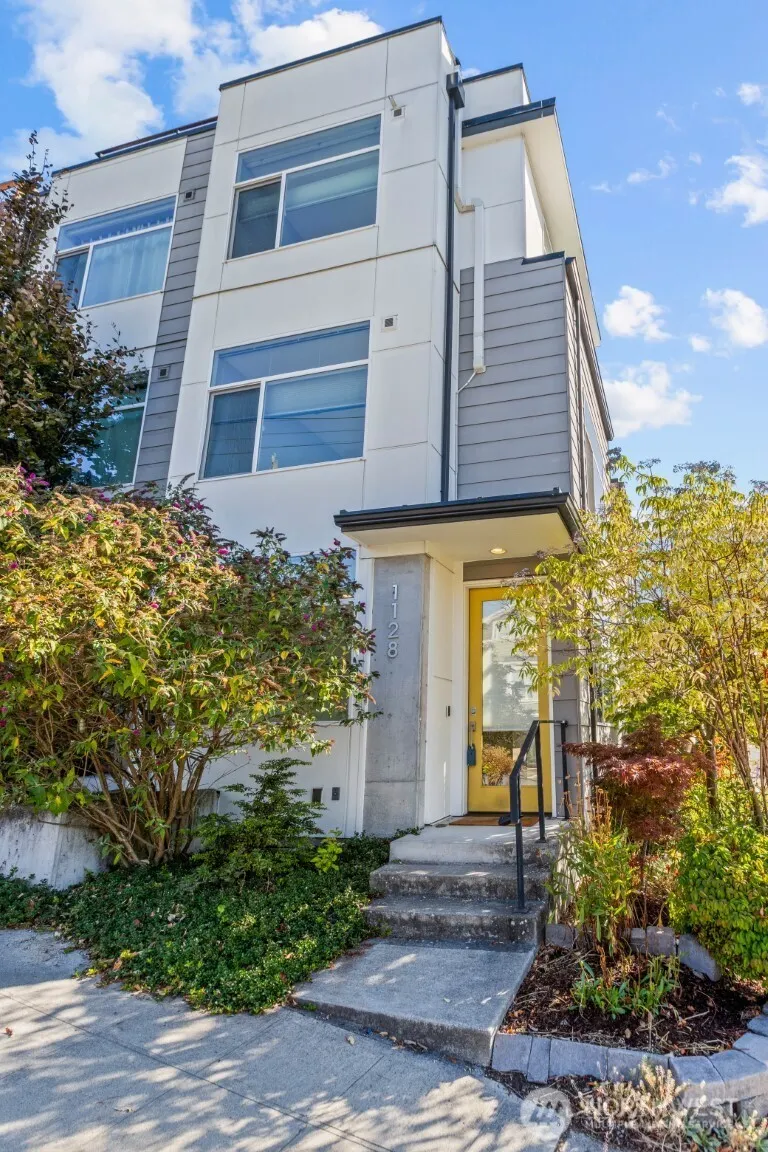 1128 24th Avenue S, Seattle, WA 98144