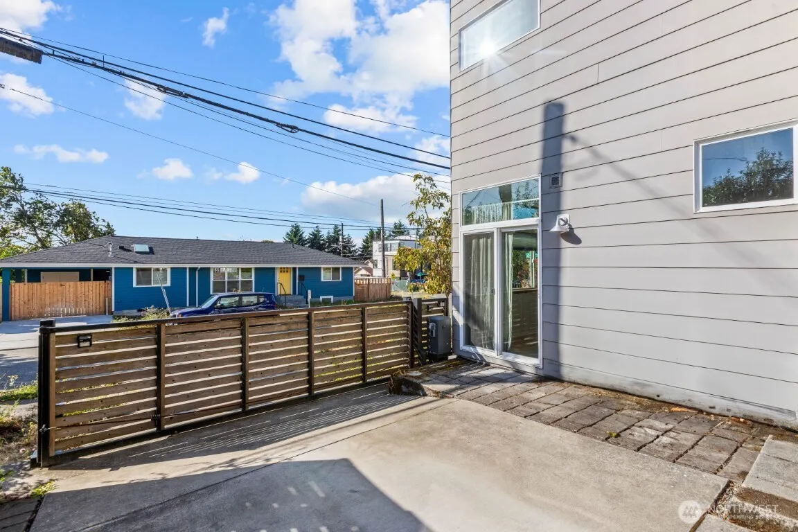 1128 24th Avenue S, Seattle, WA 98144