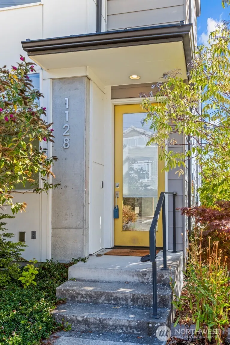 1128 24th Avenue S, Seattle, WA 98144