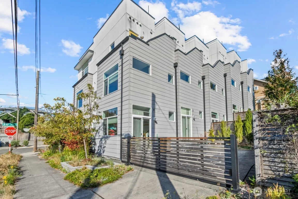 1128 24th Avenue S, Seattle, WA 98144
