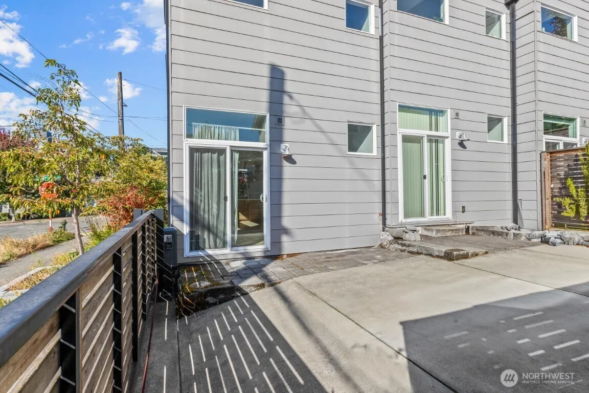1128 24th Avenue S, Seattle, WA 98144