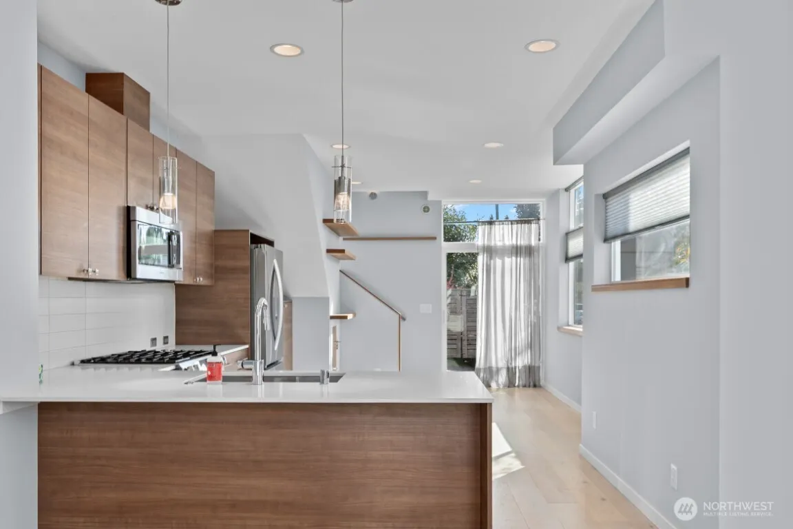 1128 24th Avenue S, Seattle, WA 98144