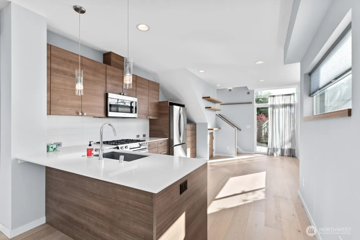 1128 24th Avenue S, Seattle, WA 98144