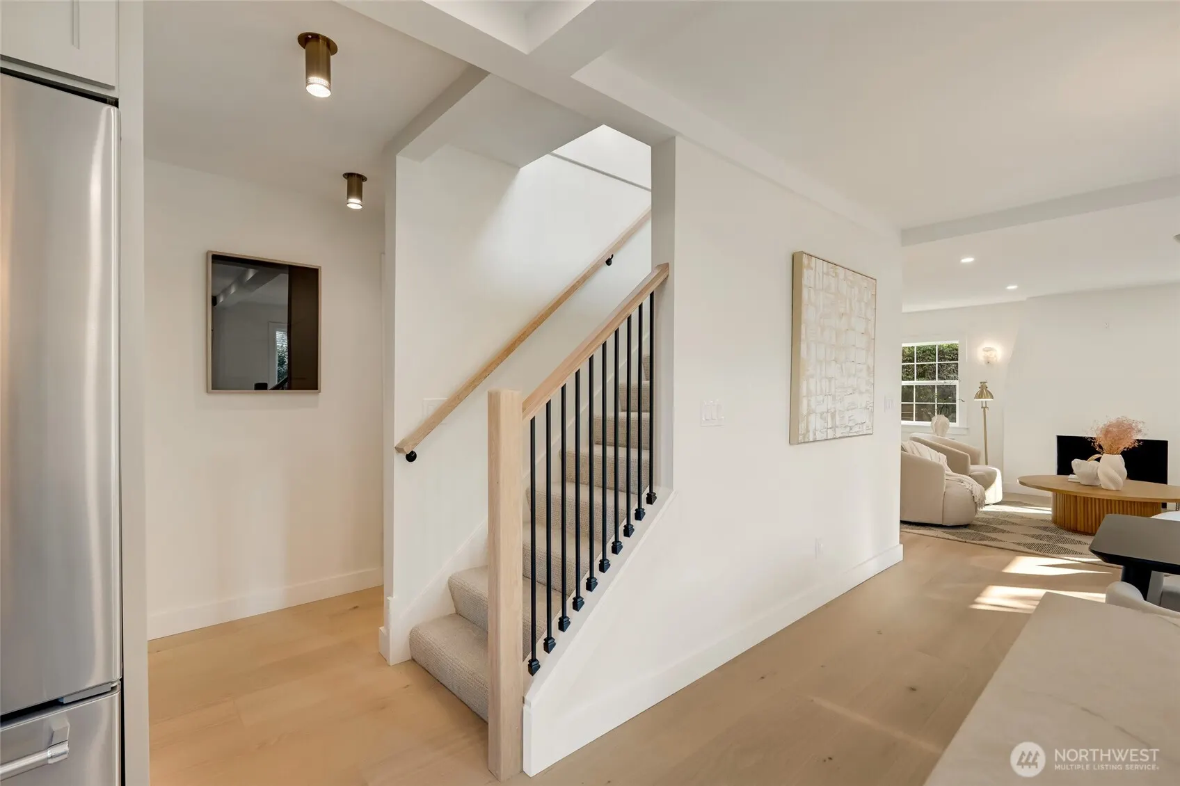 9653 7th Avenue NE, Seattle, WA 98115