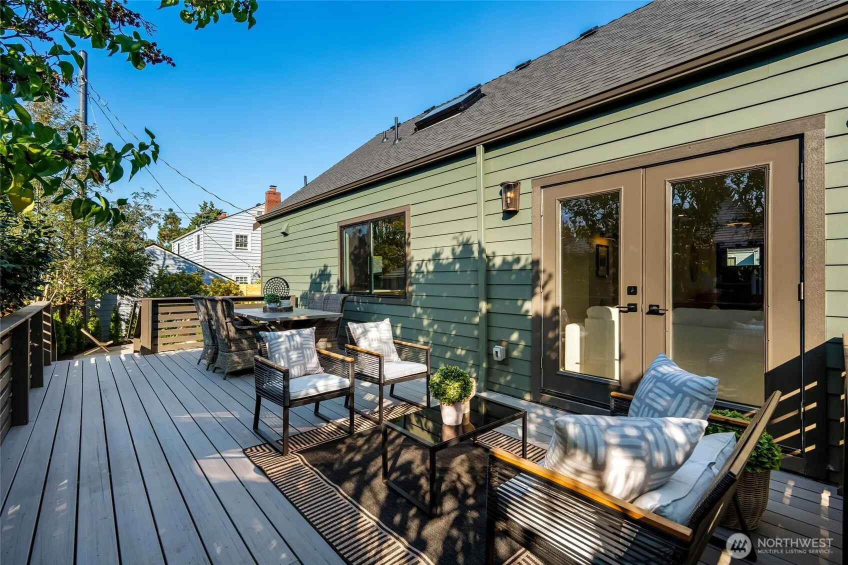 9653 7th Avenue NE, Seattle, WA 98115