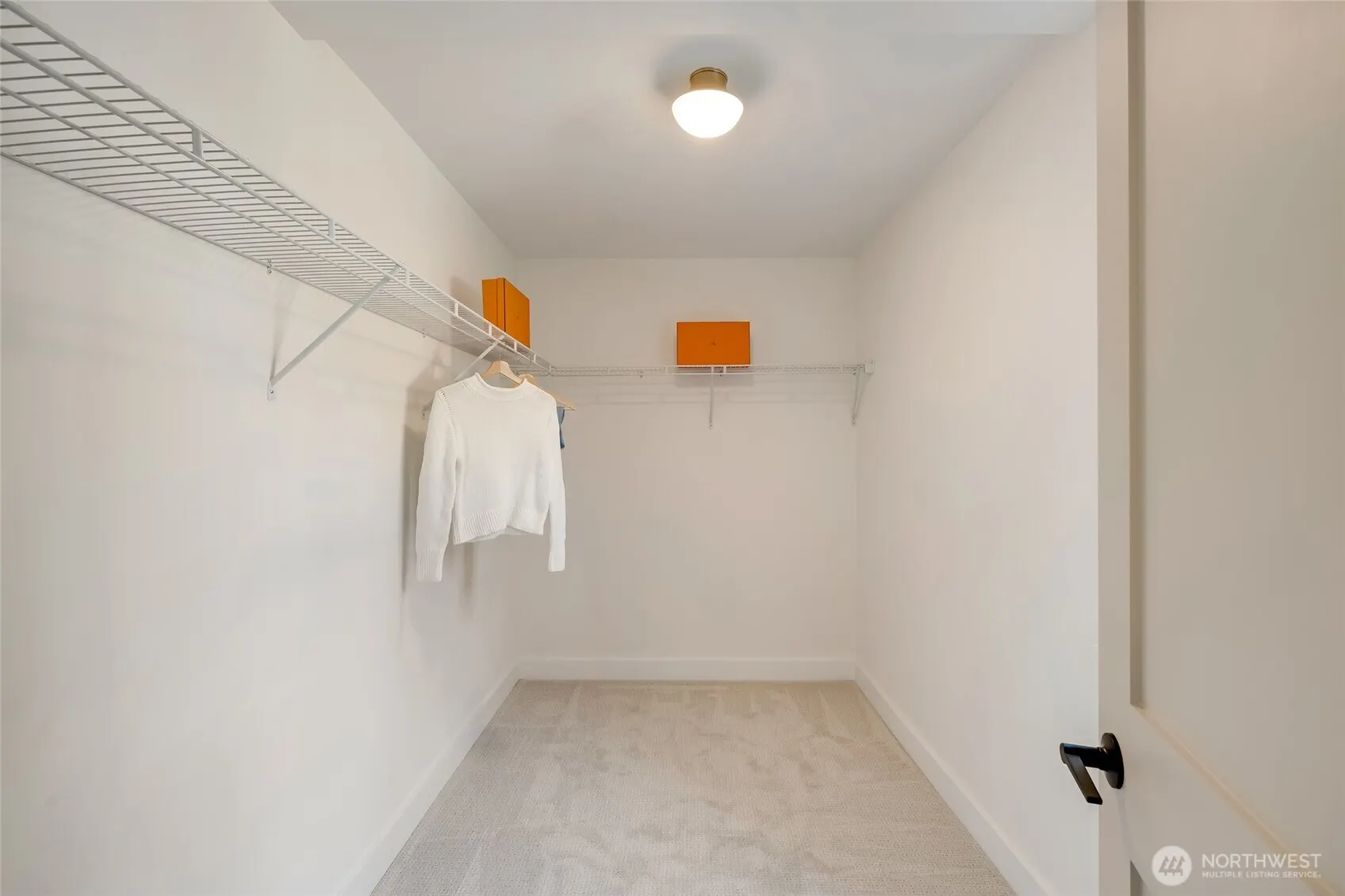 9653 7th Avenue NE, Seattle, WA 98115