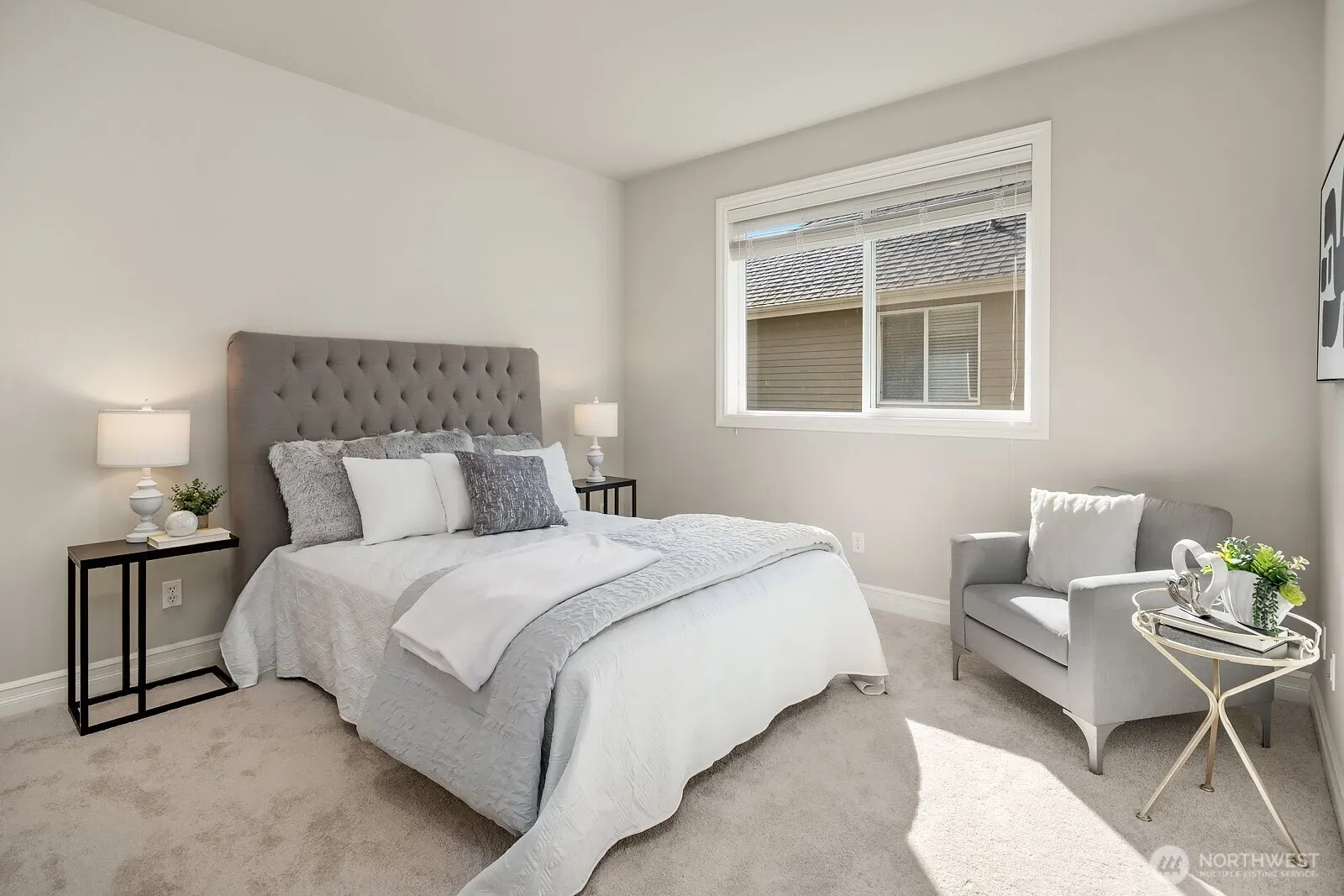 2098 211th Place SE, Sammamish, WA 98075