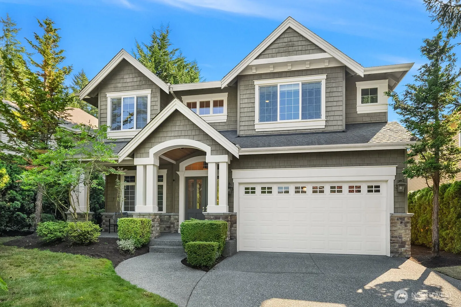 2098 211th Place SE, Sammamish, WA 98075