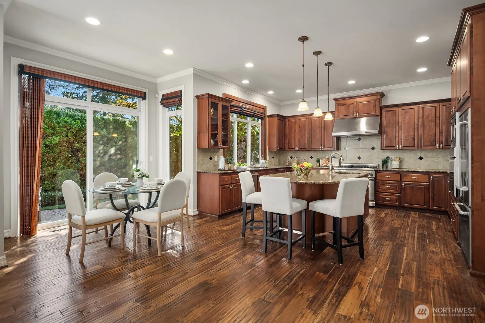 2098 211th Place SE, Sammamish, WA 98075