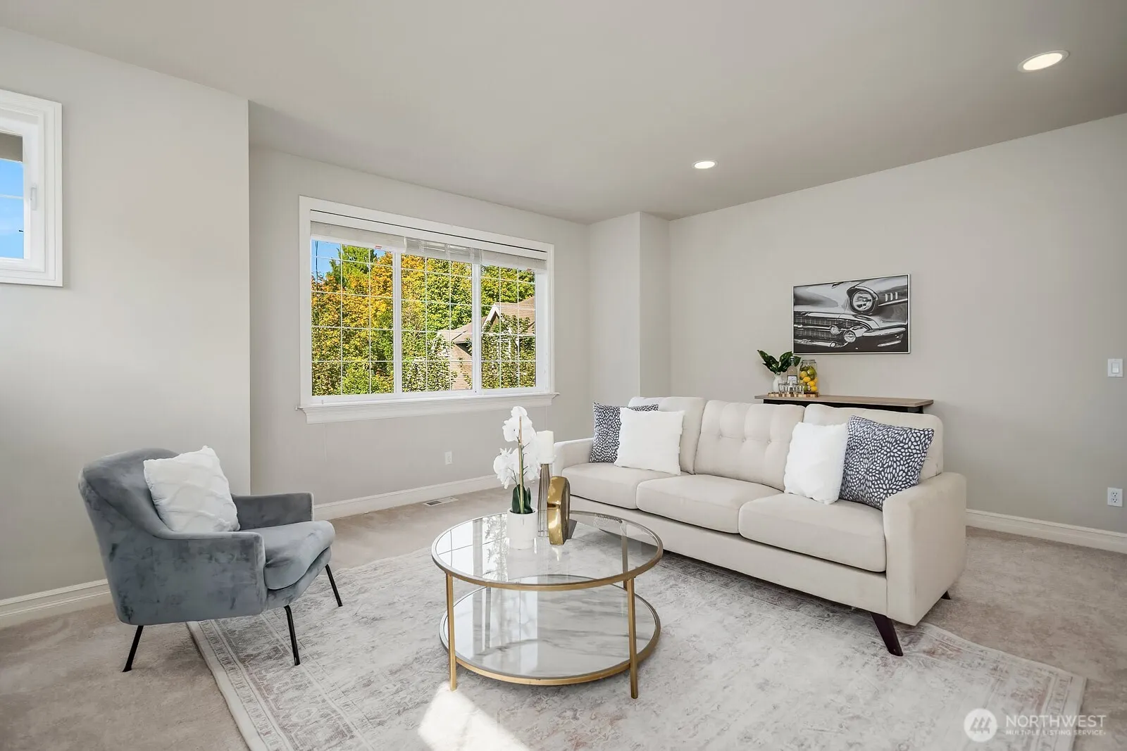 2098 211th Place SE, Sammamish, WA 98075
