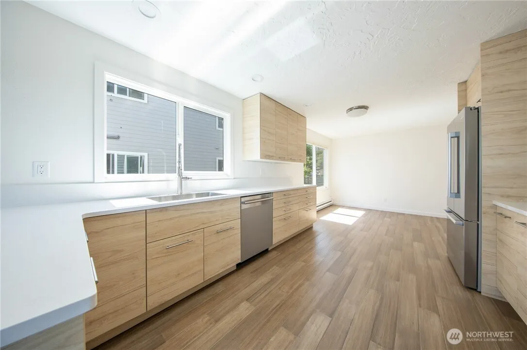 3626 26th Place W #3, Seattle, WA 98199