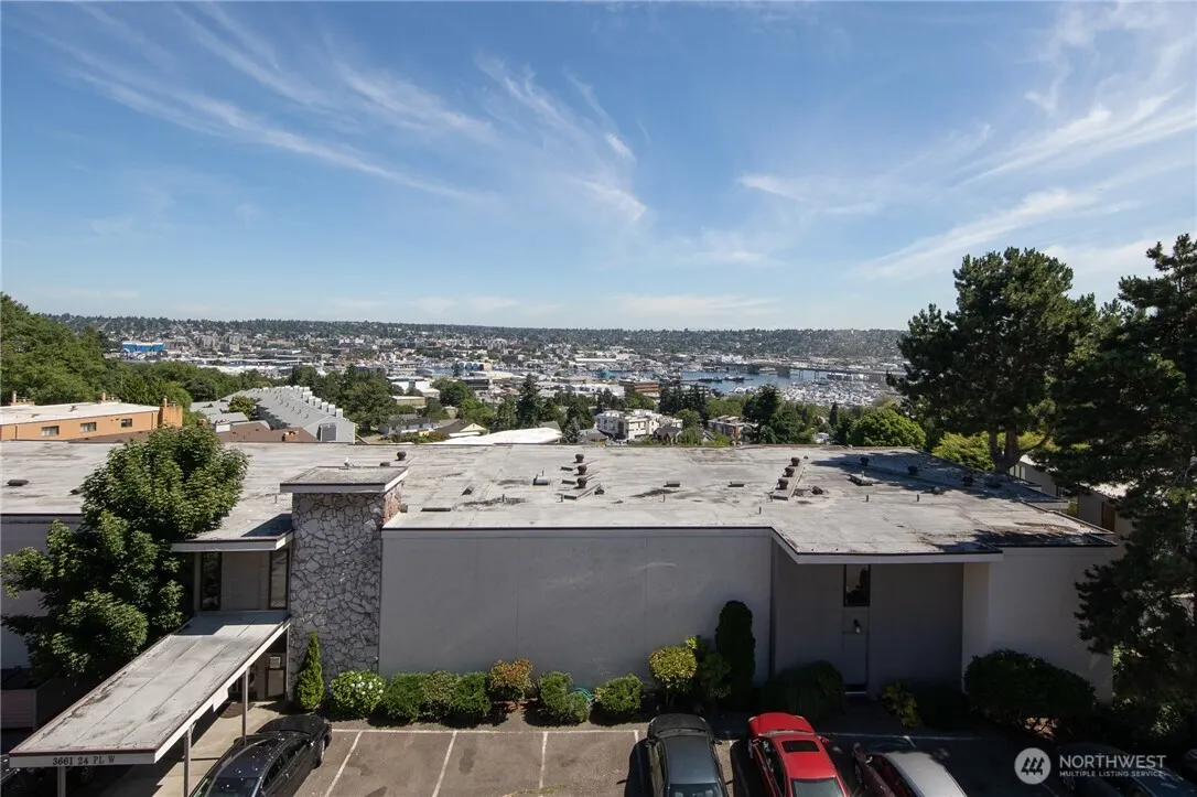 3626 26th Place W #3, Seattle, WA 98199