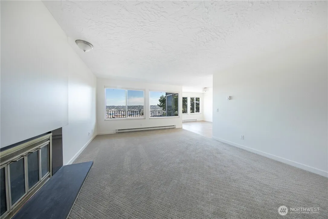 3626 26th Place W #3, Seattle, WA 98199