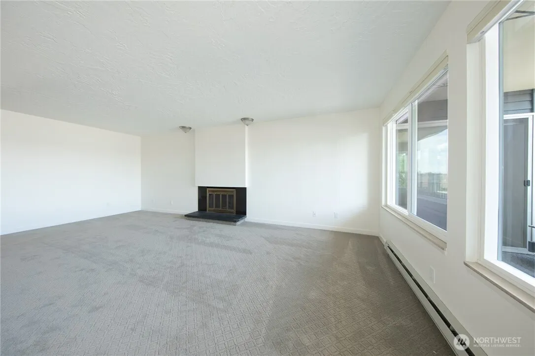 3626 26th Place W #3, Seattle, WA 98199