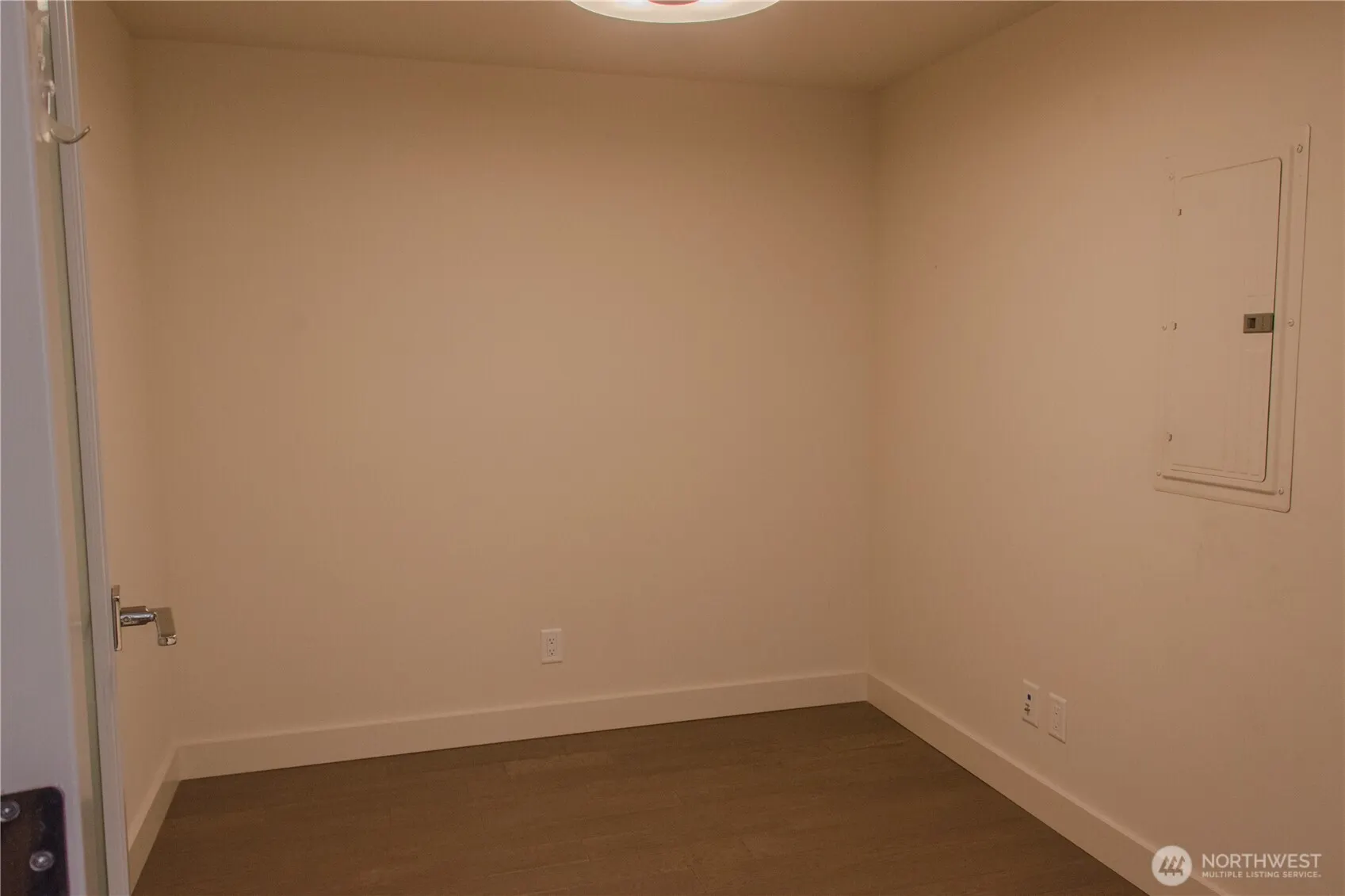 583 Battery Street #316N, Seattle, WA 98121