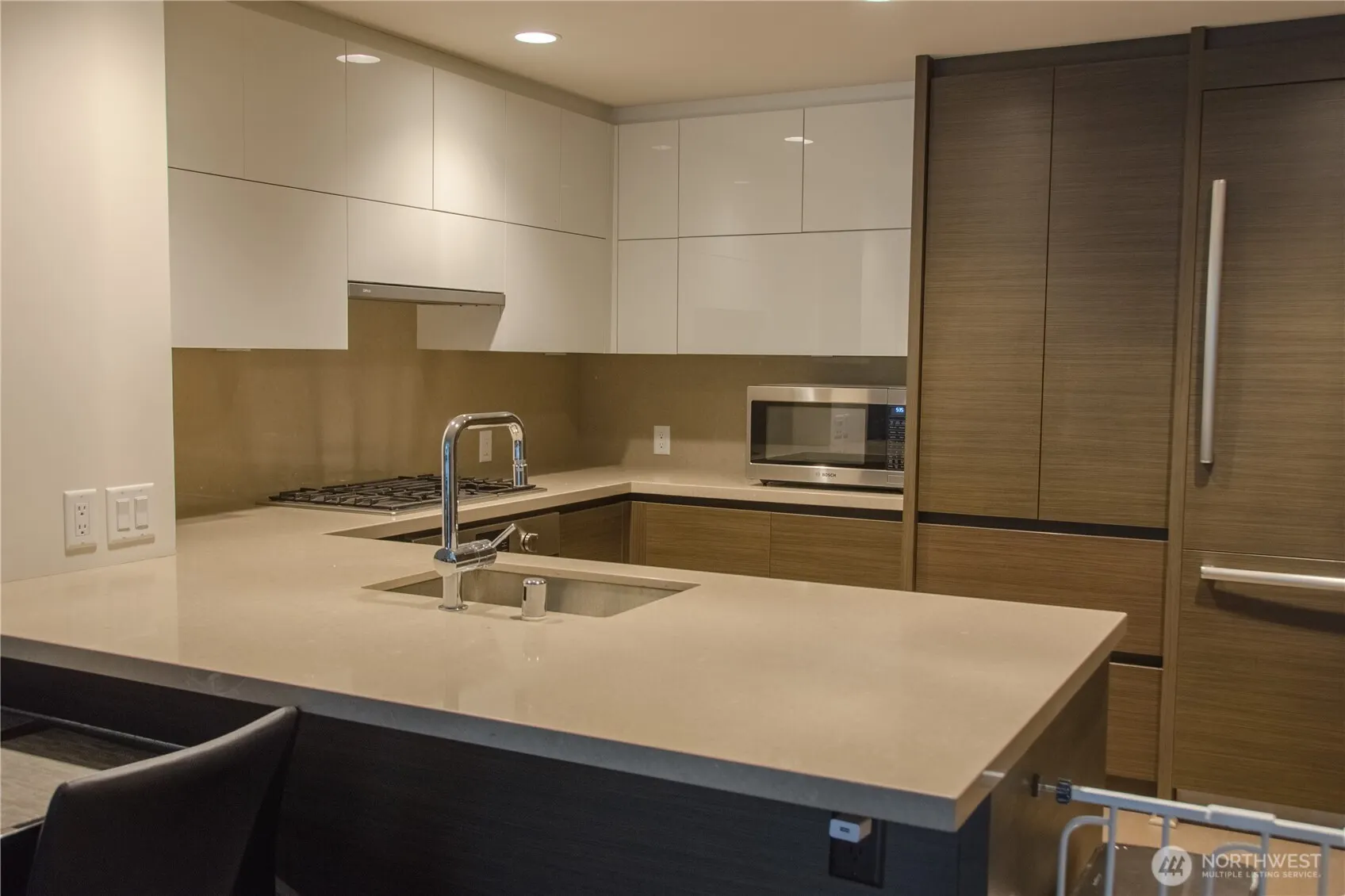 583 Battery Street #316N, Seattle, WA 98121