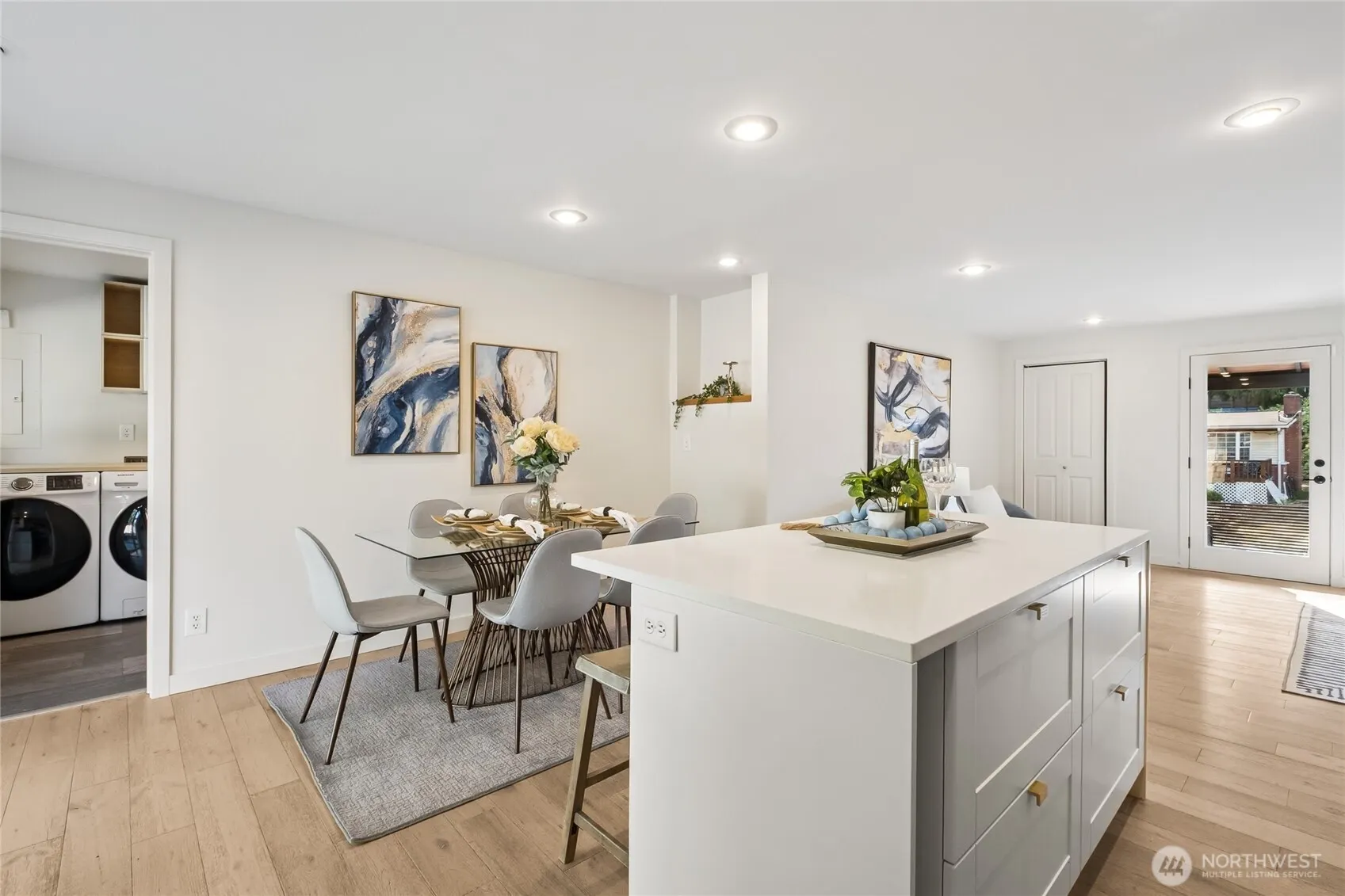 5910 47th Avenue S, Seattle, WA 98118