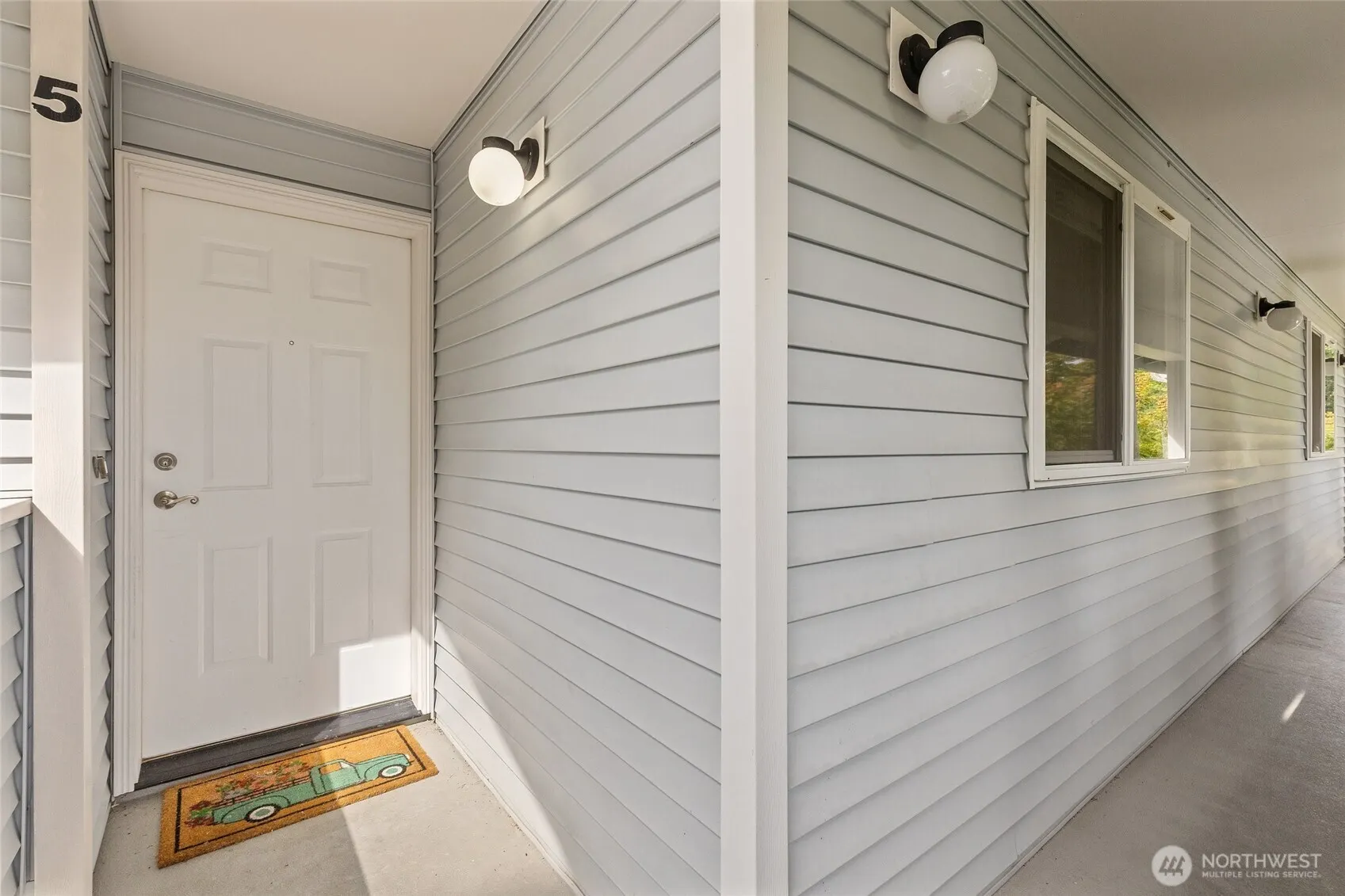 20826 70th Avenue W #5, Lynnwood, WA 98036