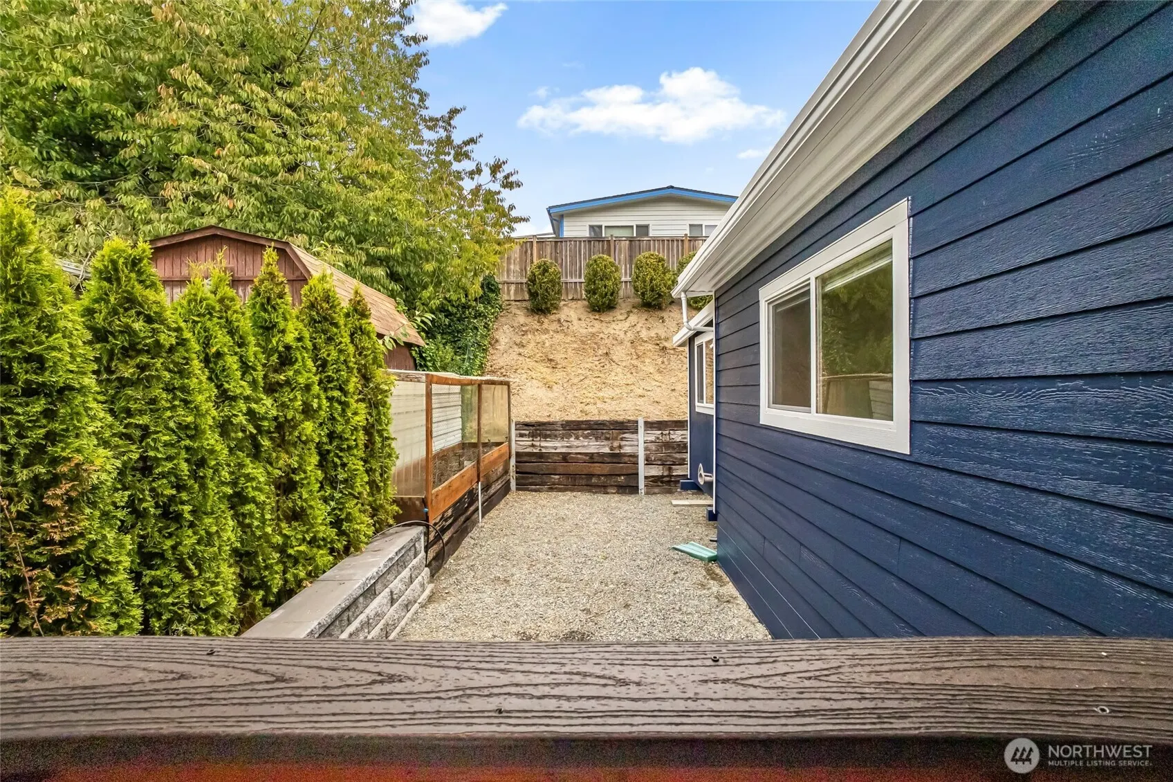 19220 128th Place NE, Bothell, WA 98011-2559