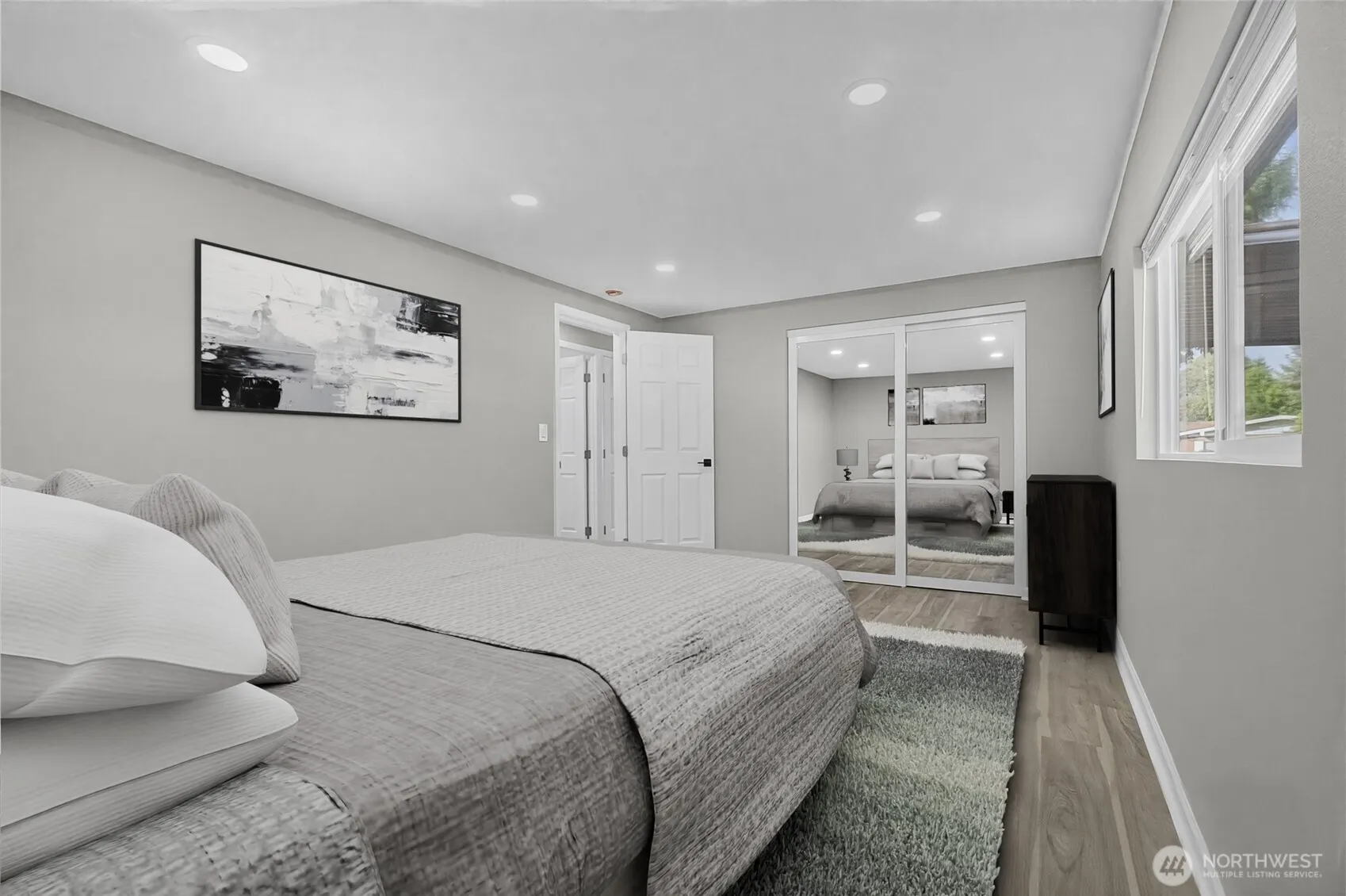 19220 128th Place NE, Bothell, WA 98011-2559