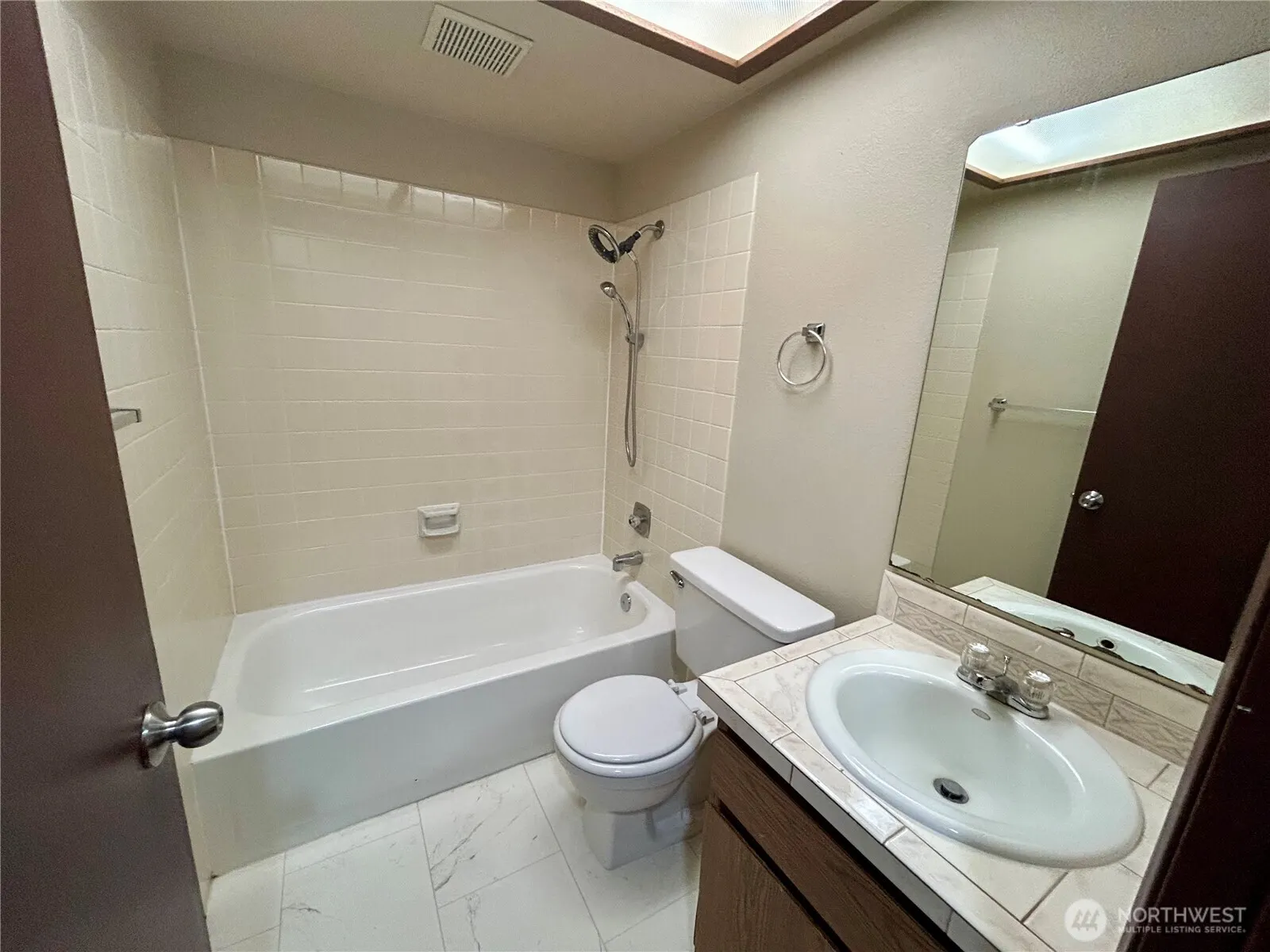 202 Vashon Avenue SE, Renton, WA 98059