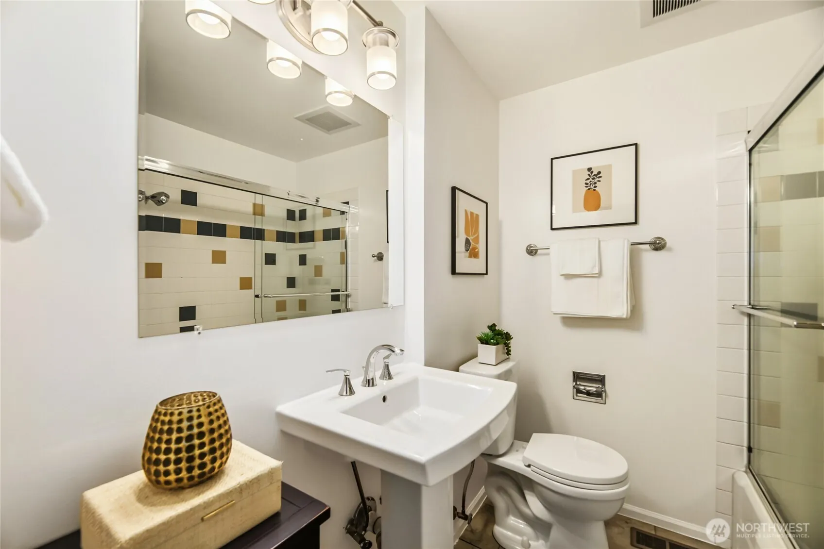 5058 38th Avenue SW, Seattle, WA 98126