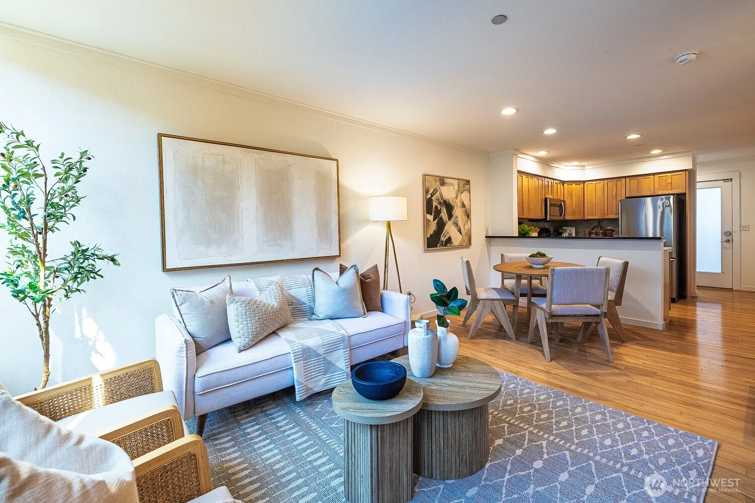 2502 N 50th Street #101, Seattle, WA 98103
