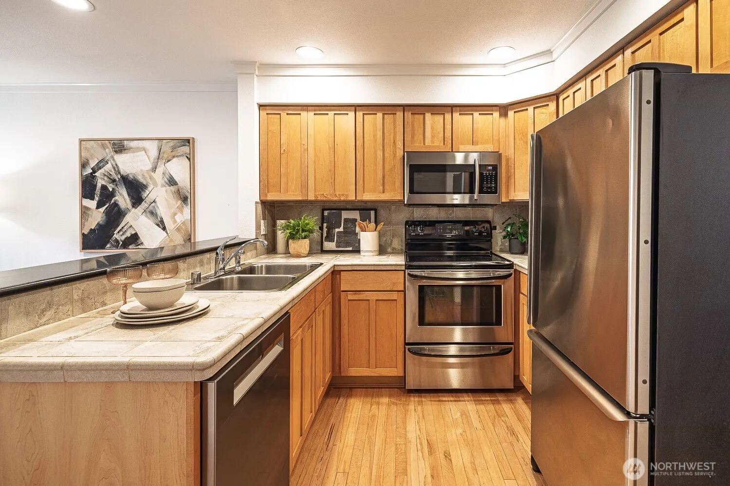2502 N 50th Street #101, Seattle, WA 98103