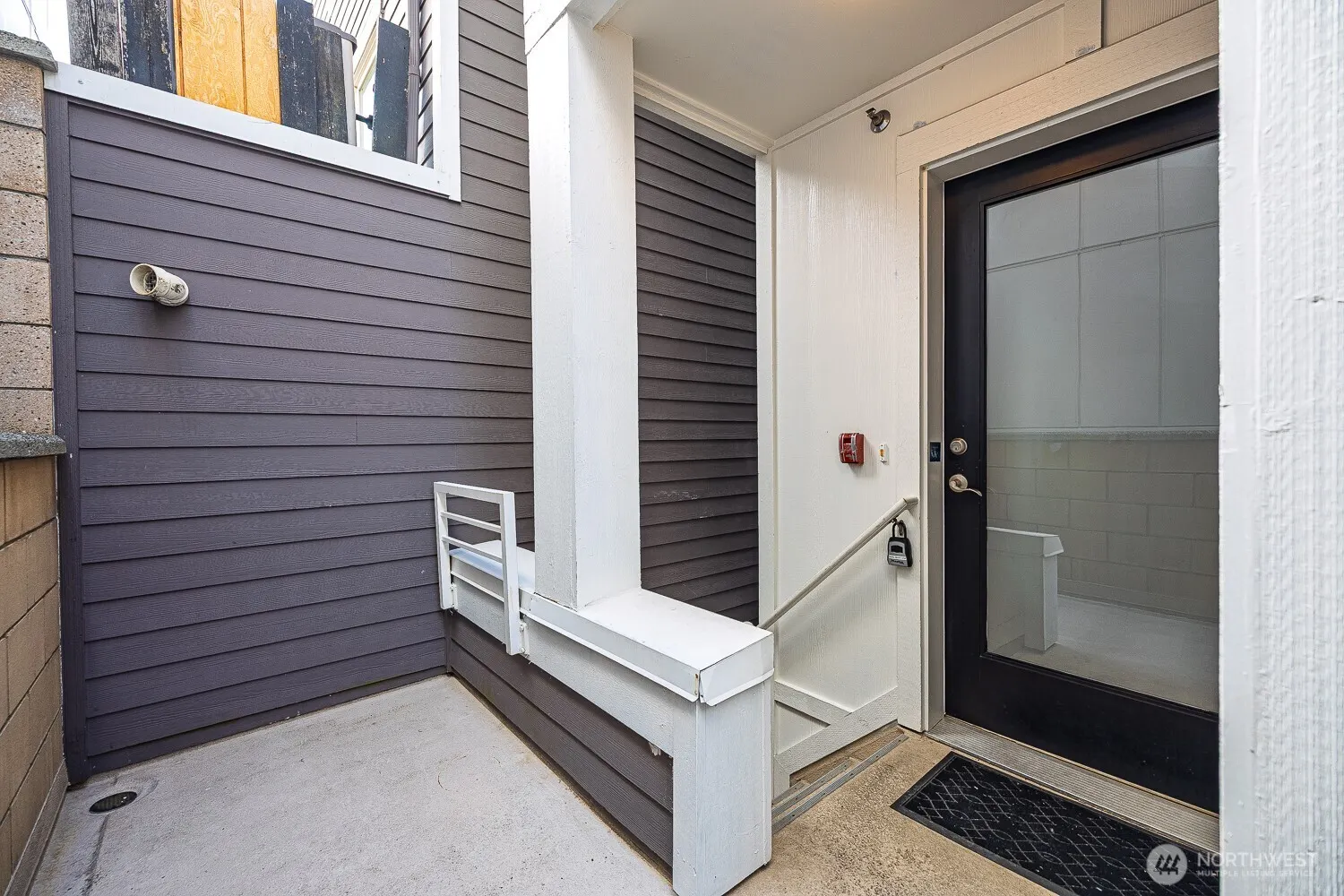 2502 N 50th Street #101, Seattle, WA 98103