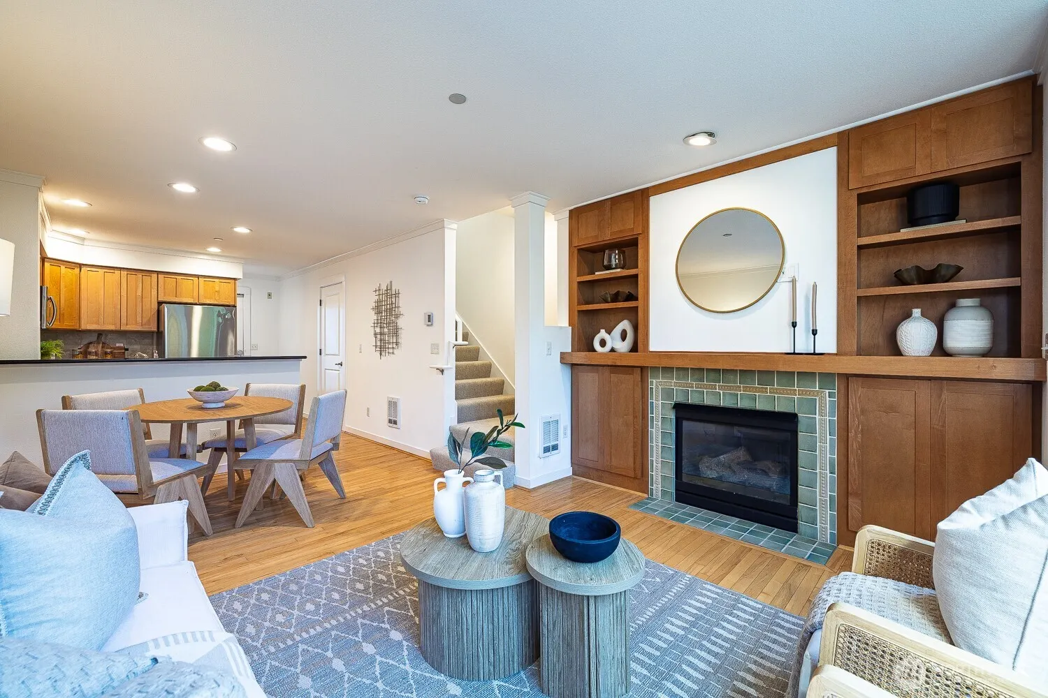 2502 N 50th Street #101, Seattle, WA 98103