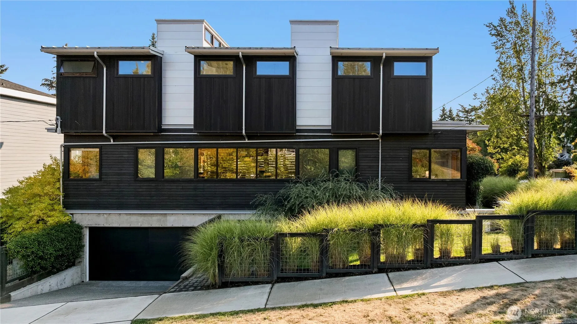 4030 Meridian Avenue N, Seattle, WA 98103