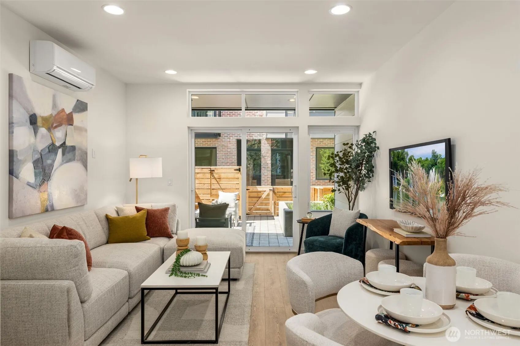 8333 B 12th Avenue NW, Seattle, WA 98117