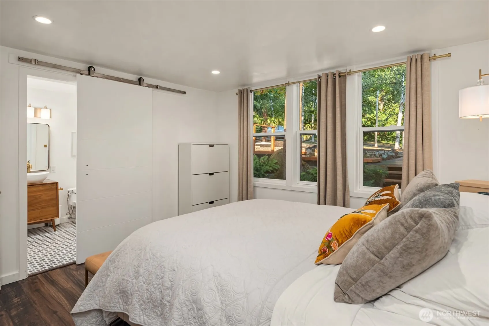 617 33rd Avenue E, Seattle, WA 98112