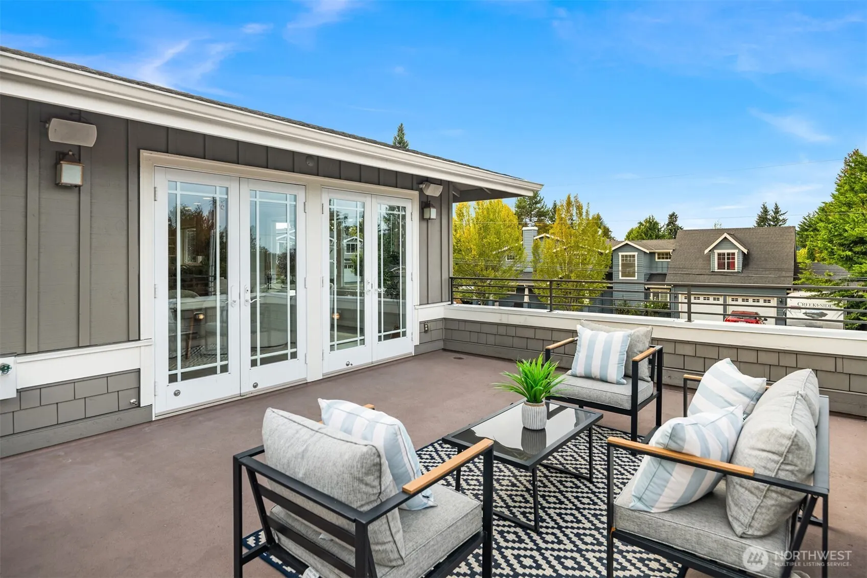 1812 7th Street W, Kirkland, WA 98033
