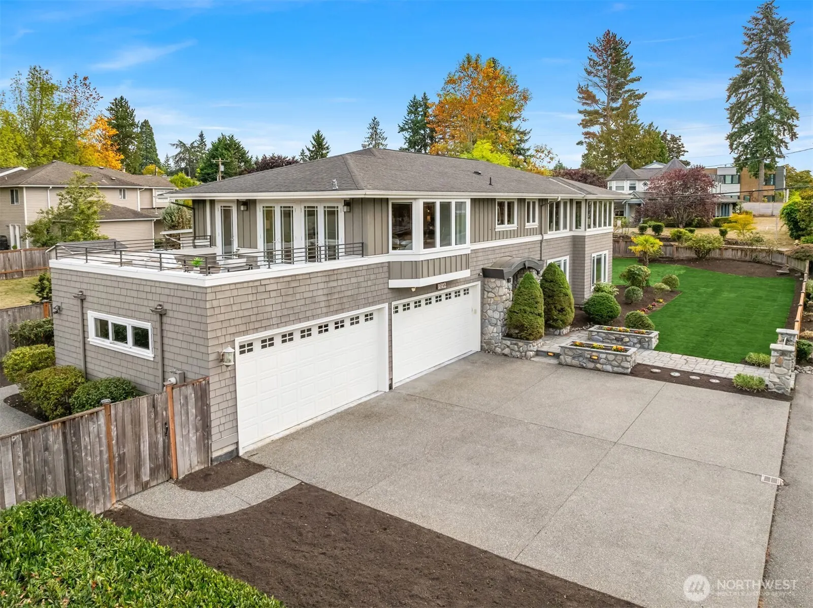 1812 7th Street W, Kirkland, WA 98033