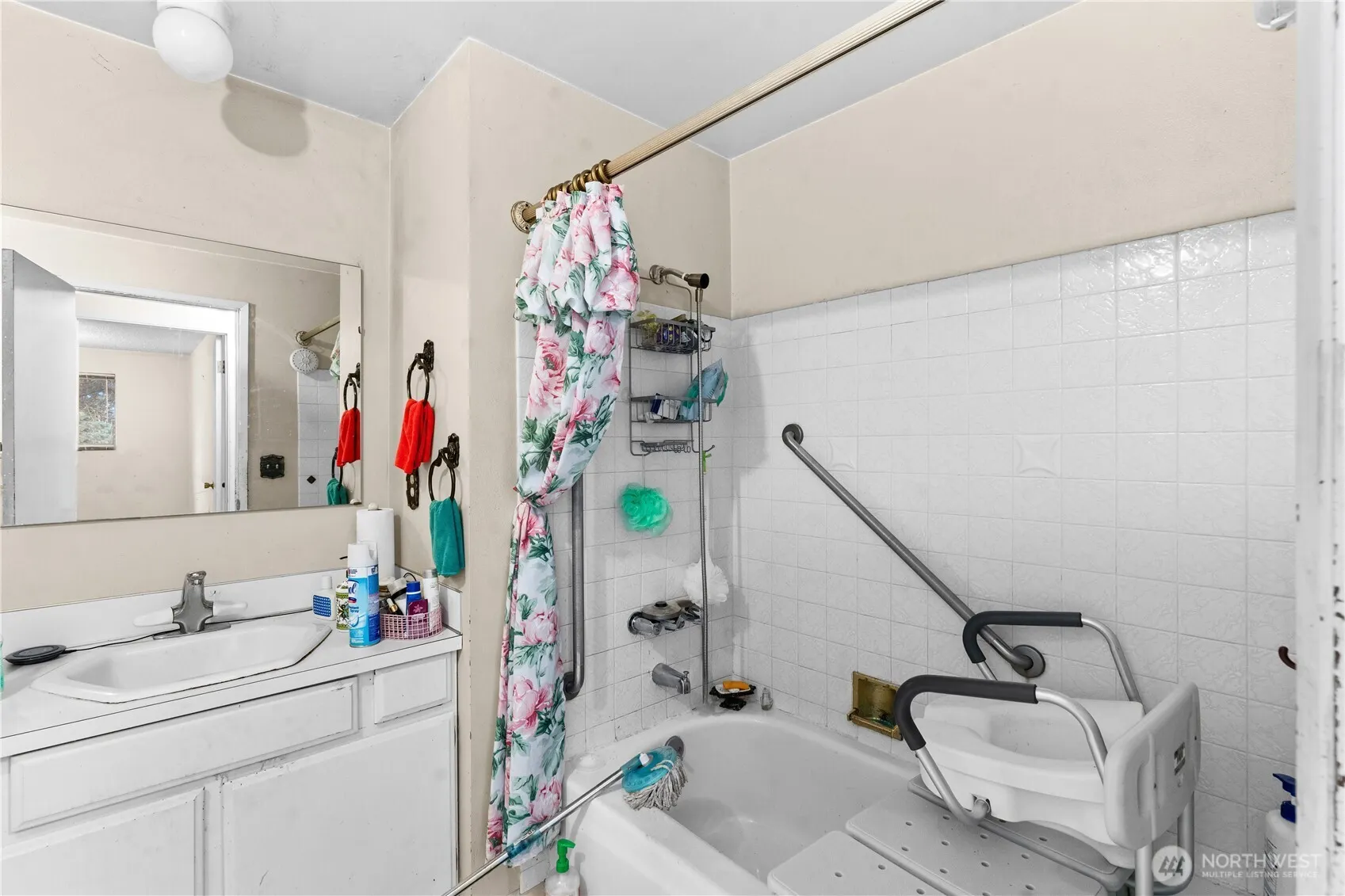 6123 110th Avenue SE, Bellevue, WA 98006