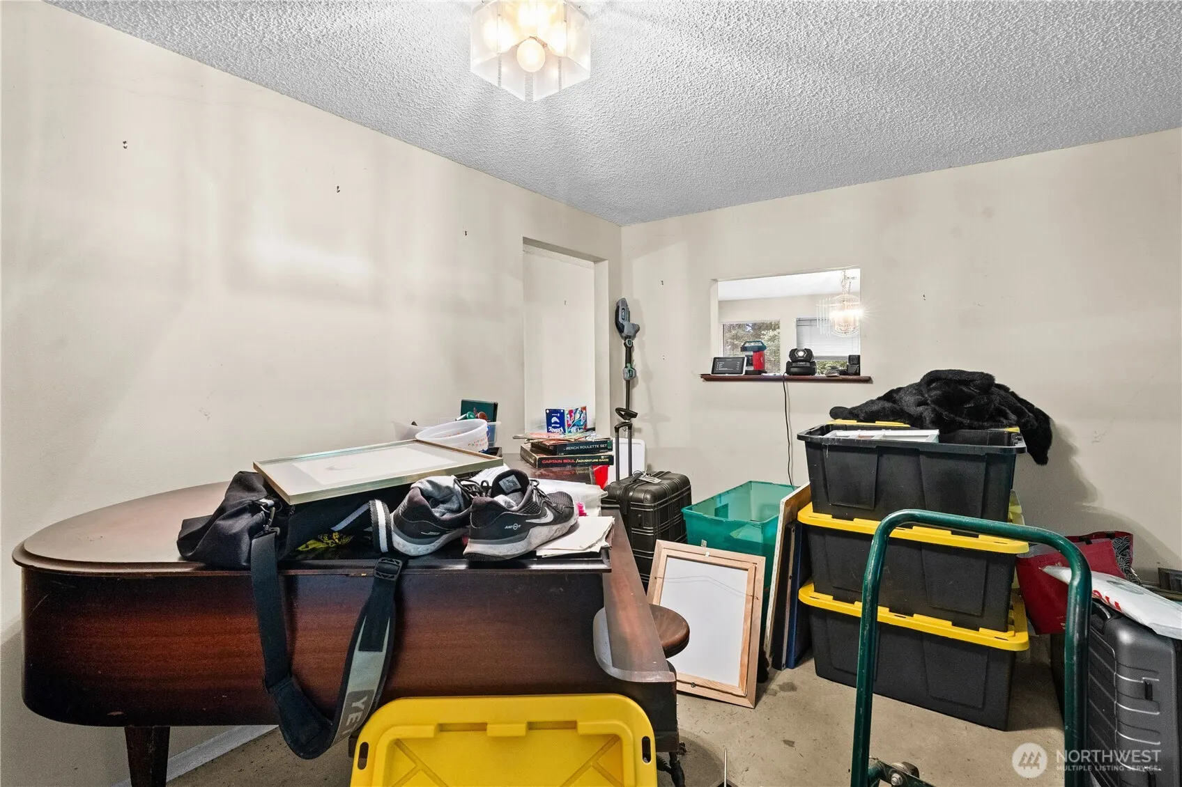 6123 110th Avenue SE, Bellevue, WA 98006