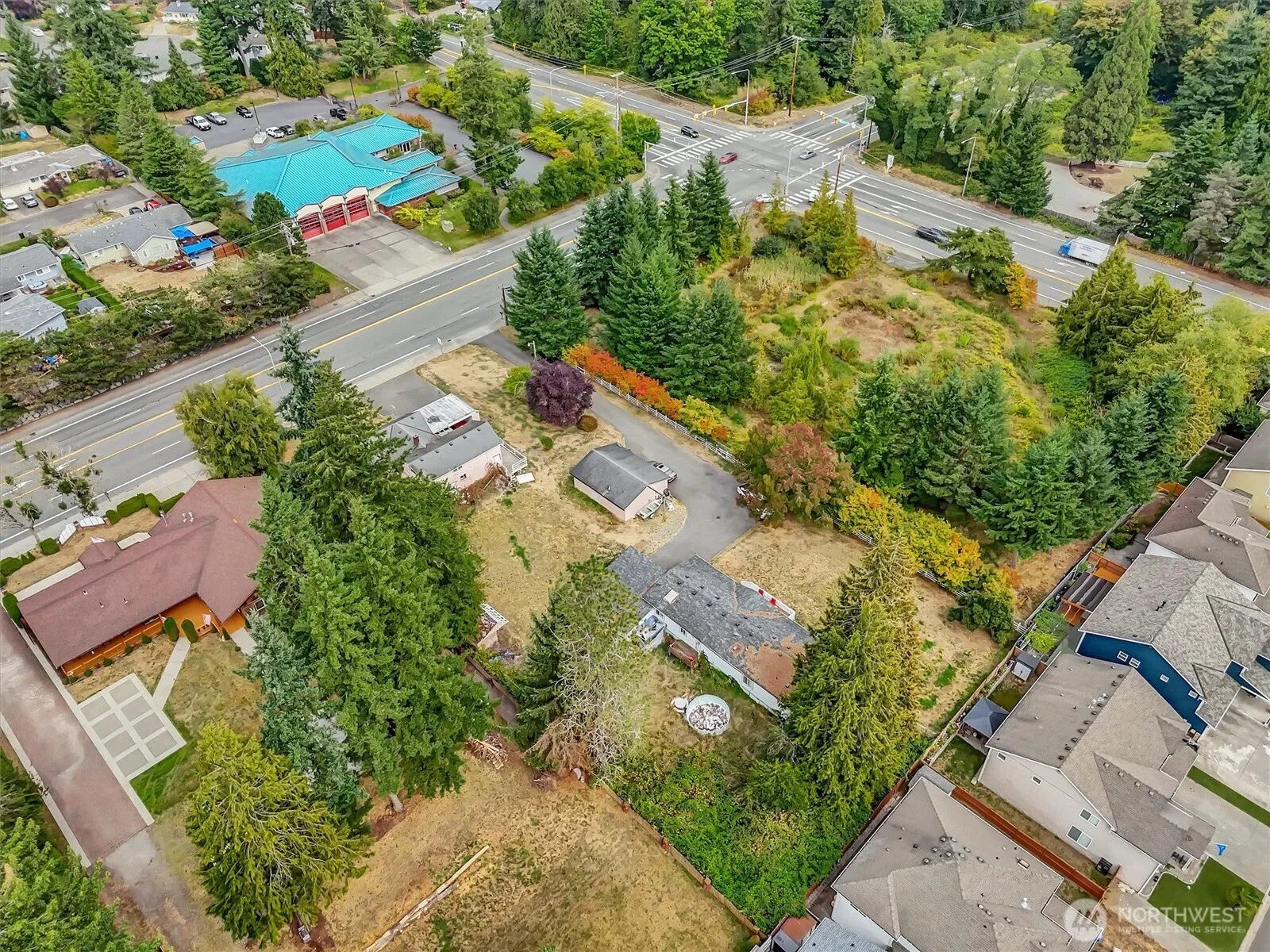 13041 & 13045 SE 208th Street , Kent, WA 98031
