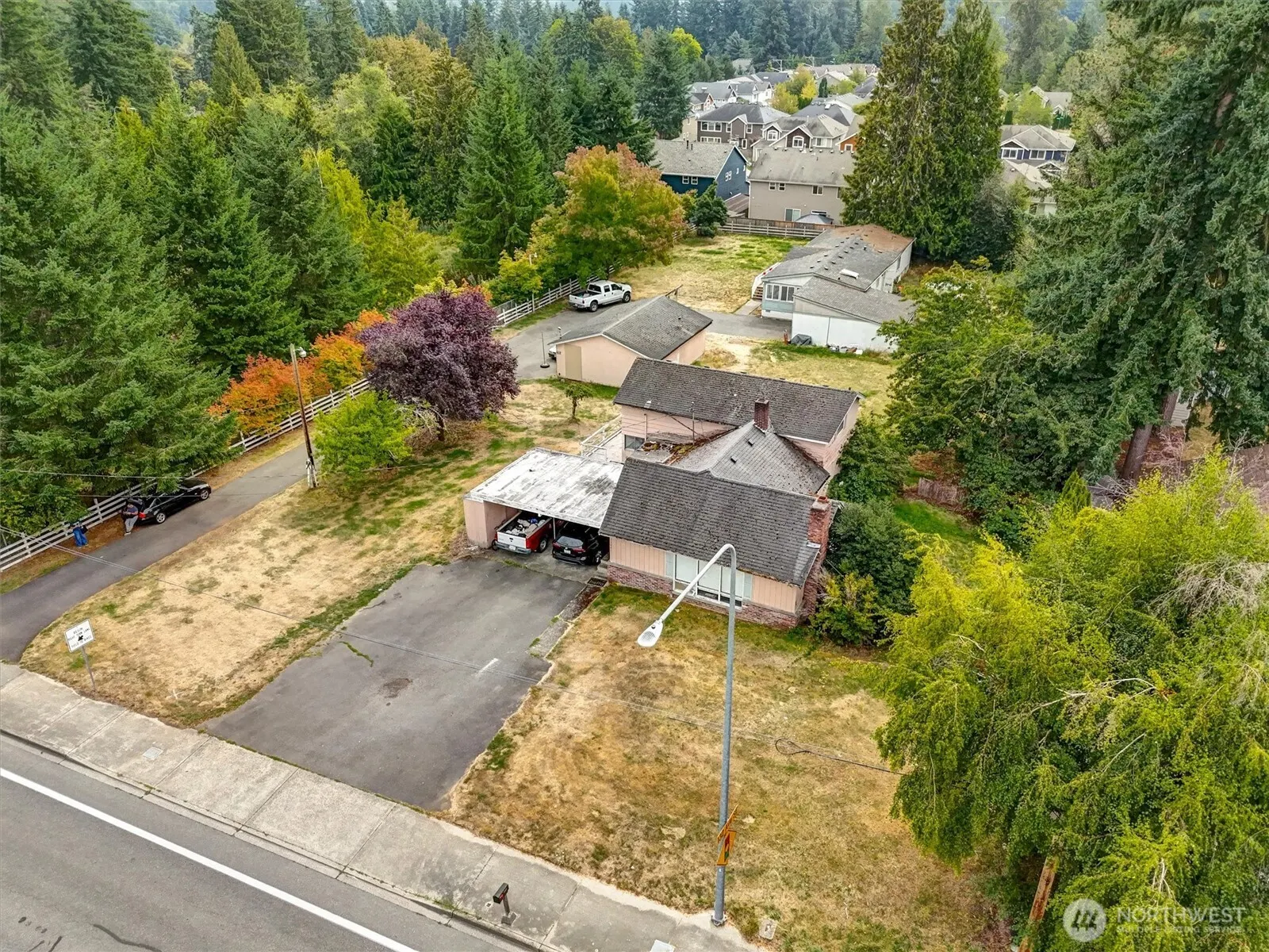13041 & 13045 SE 208th Street , Kent, WA 98031
