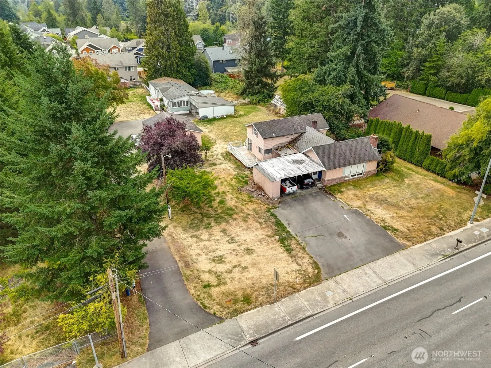 13041 & 13045 SE 208th Street , Kent, WA 98031