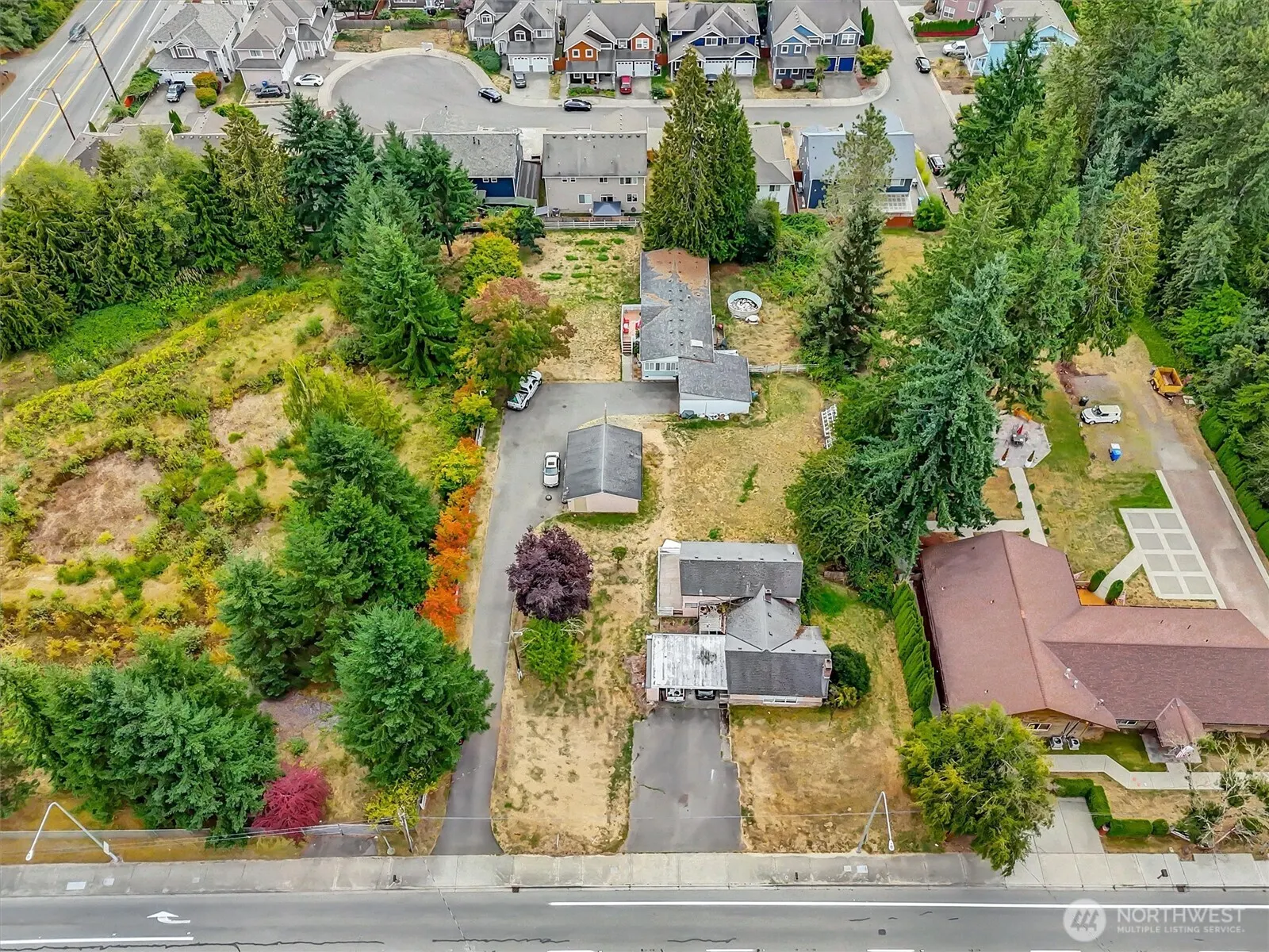 13041 & 13045 SE 208th Street , Kent, WA 98031