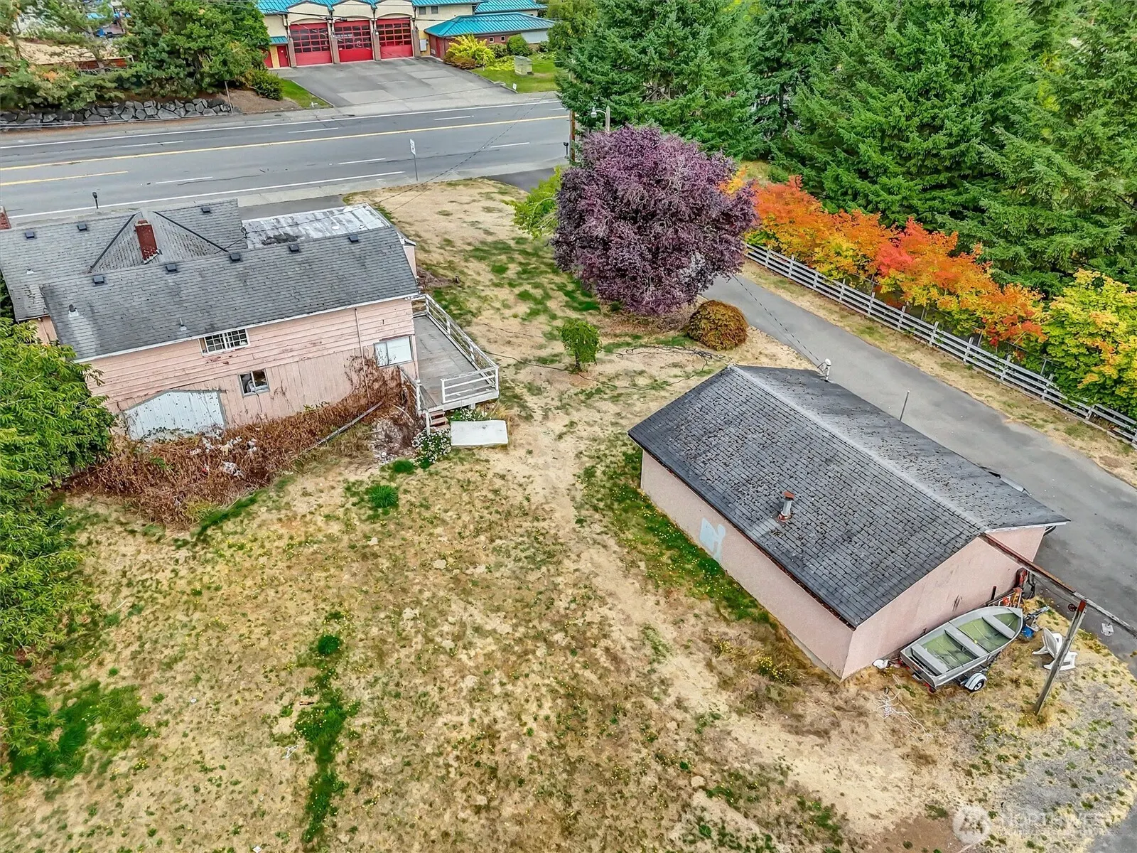 13041 & 13045 SE 208th Street , Kent, WA 98031