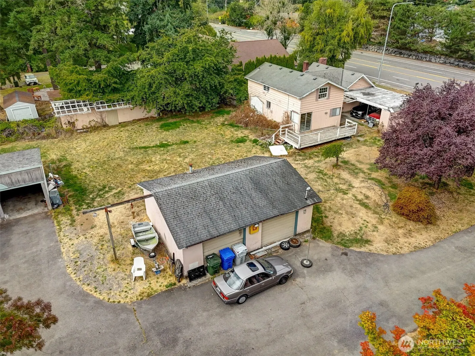 13041 & 13045 SE 208th Street , Kent, WA 98031