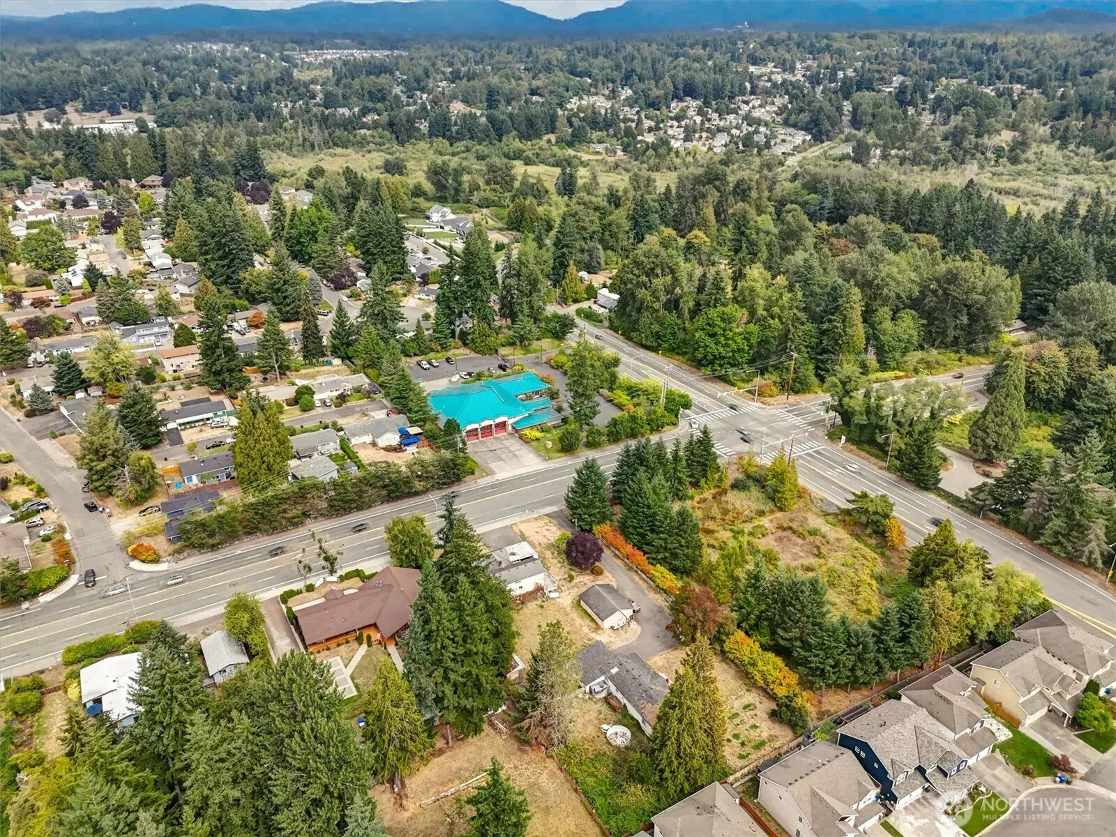 13041 & 13045 SE 208th Street , Kent, WA 98031
