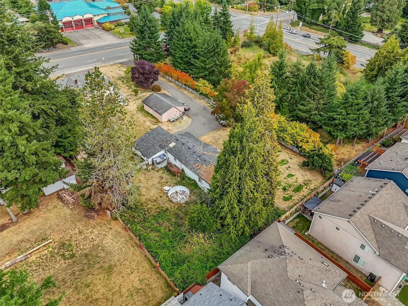 13041 & 13045 SE 208th Street , Kent, WA 98031