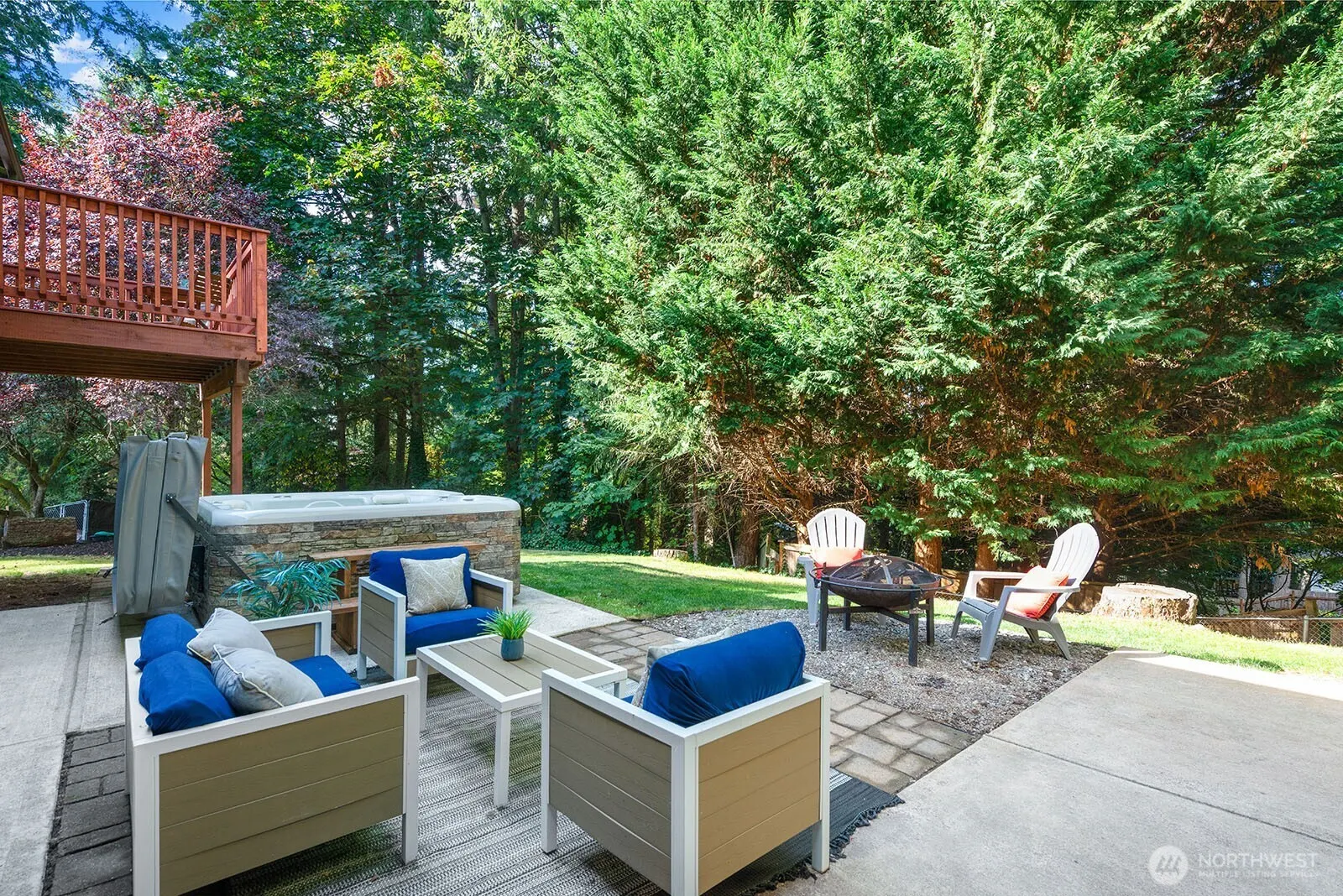 21806 NE 17th Court , Sammamish, WA 98074