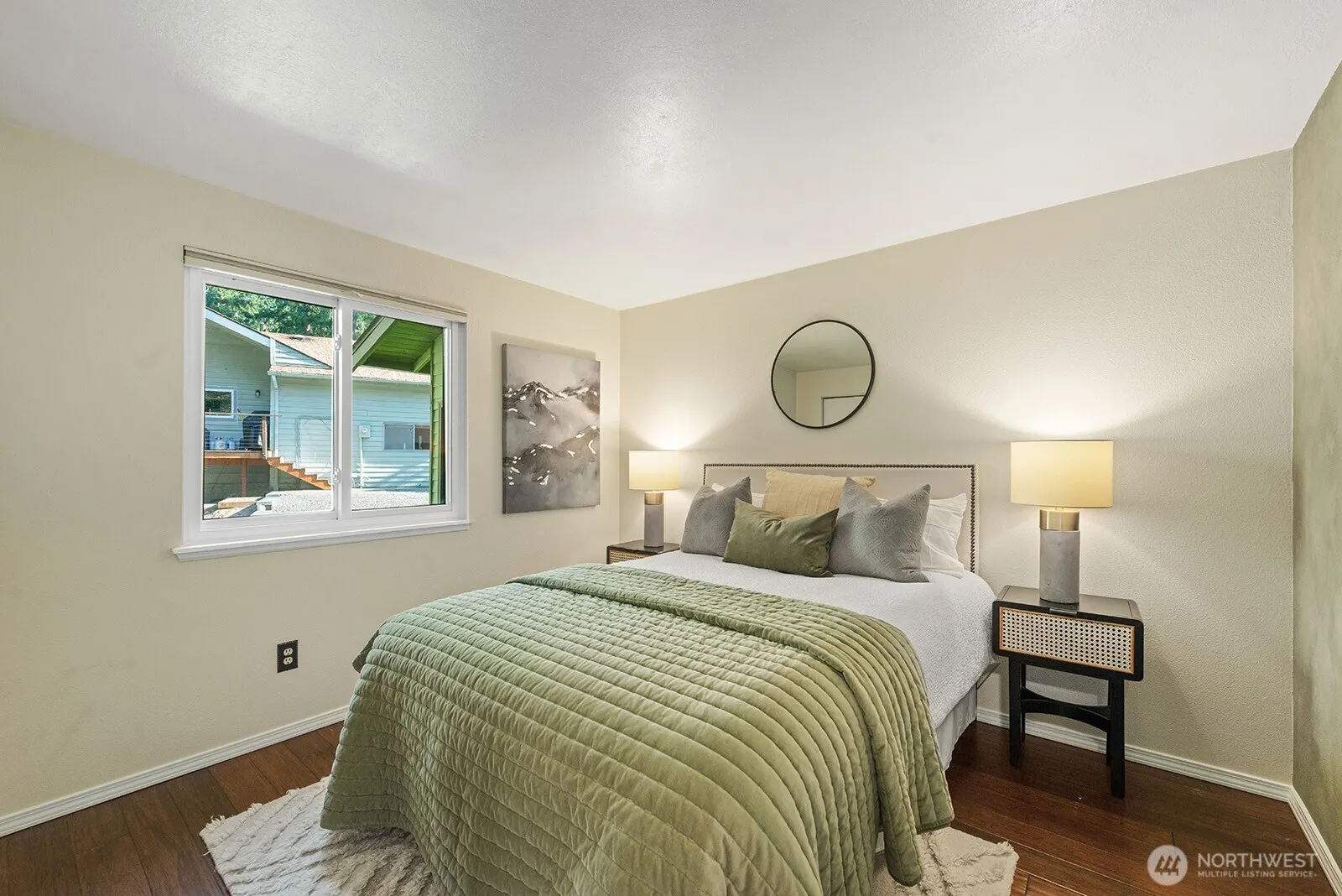 21806 NE 17th Court , Sammamish, WA 98074