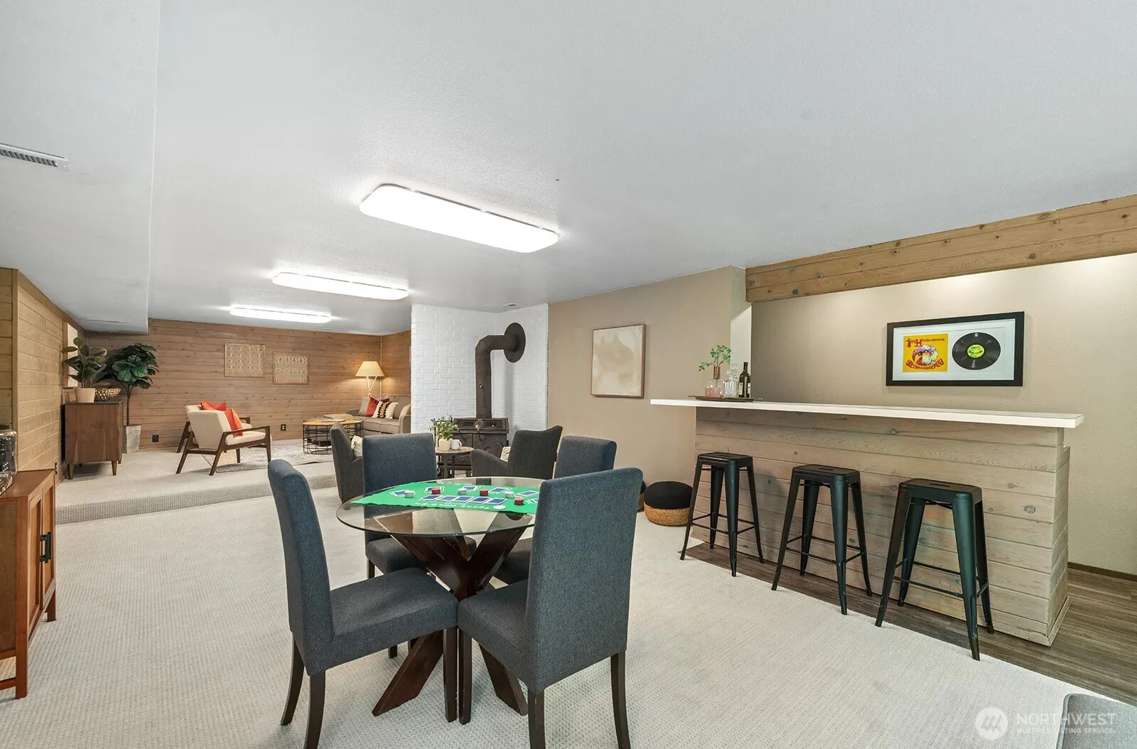 21806 NE 17th Court , Sammamish, WA 98074